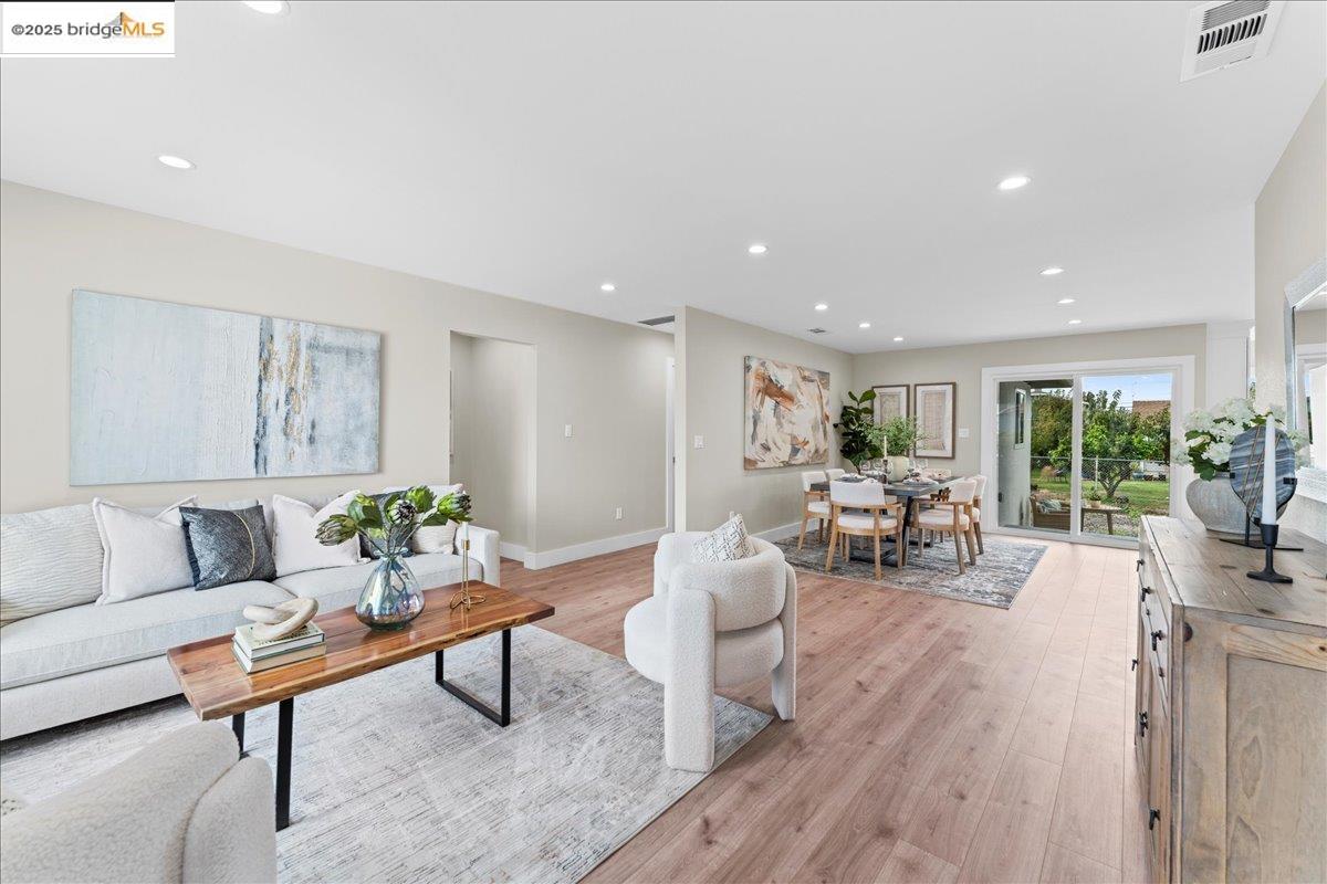 Detail Gallery Image 5 of 33 For 2773 21st St, San Pablo,  CA 94806 - 4 Beds | 2 Baths