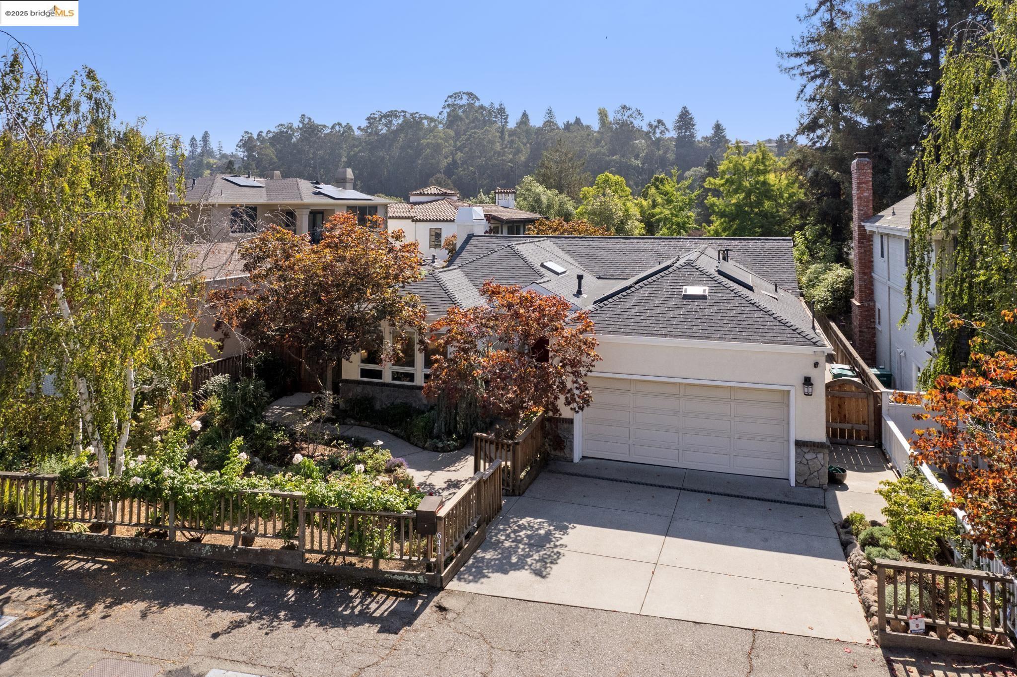 Front Image Thumbnail for EB41113602