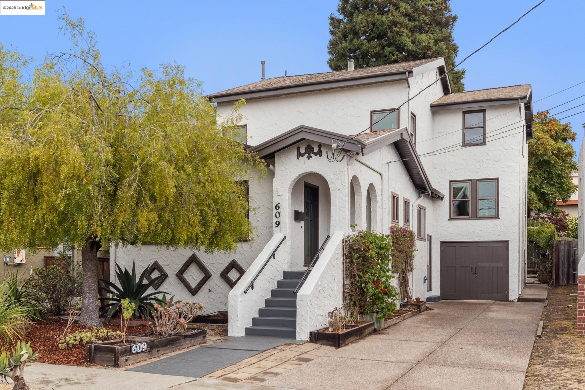 Front Image Thumbnail for EB41113608