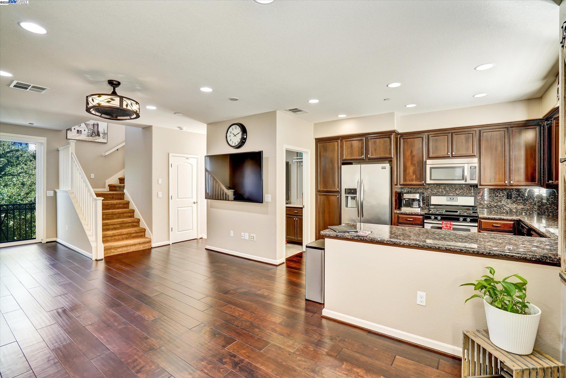 Photo #15: 41113611 Listing: Photo #15