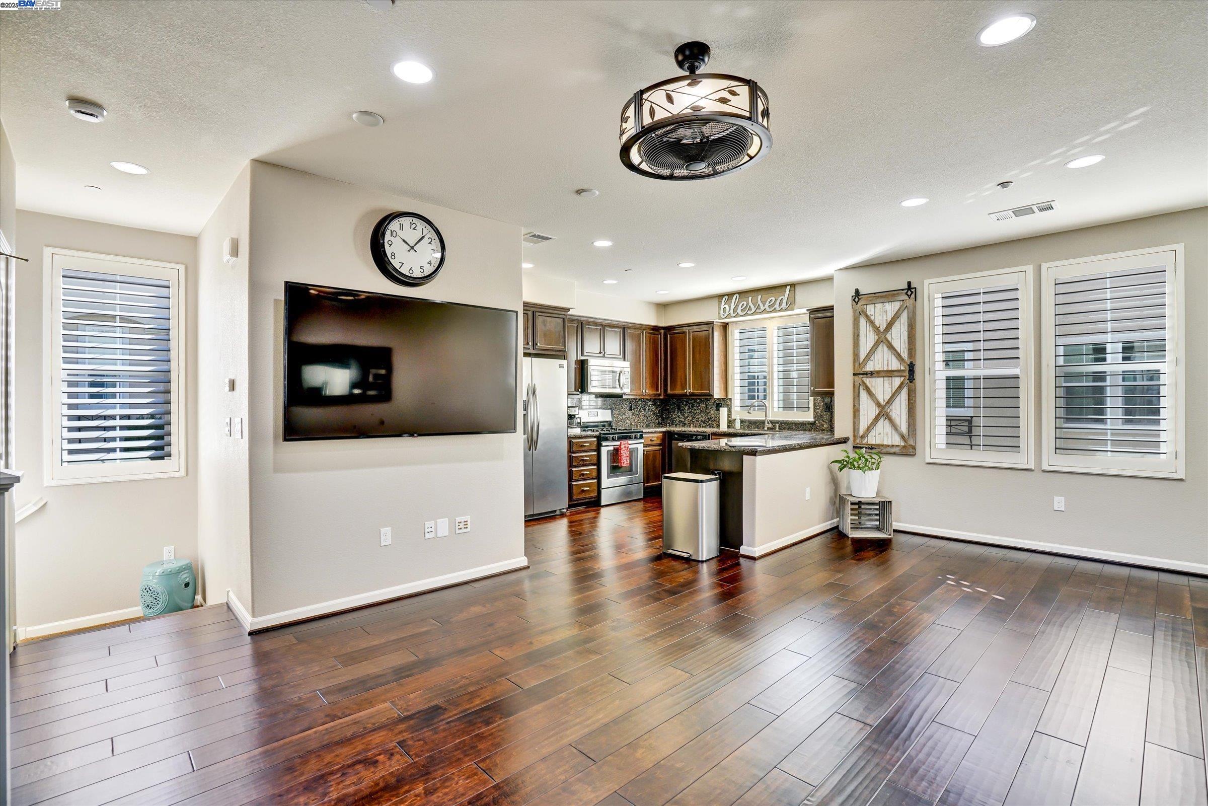 Photo #9: 41113611 Listing: Photo #9