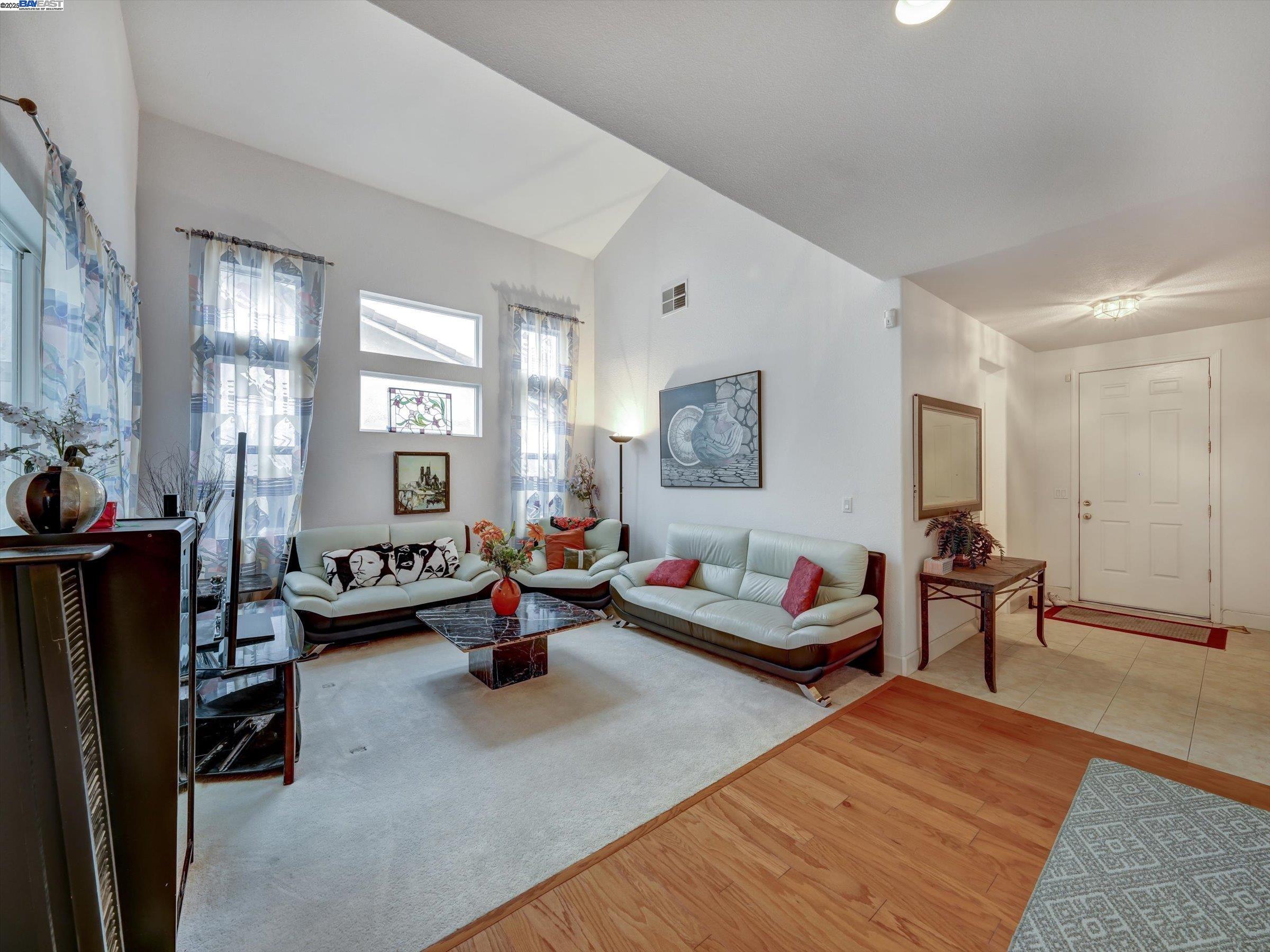 Detail Gallery Image 12 of 60 For 11 San Tomas Ct, Pittsburg,  CA 94565 - 5 Beds | 3 Baths