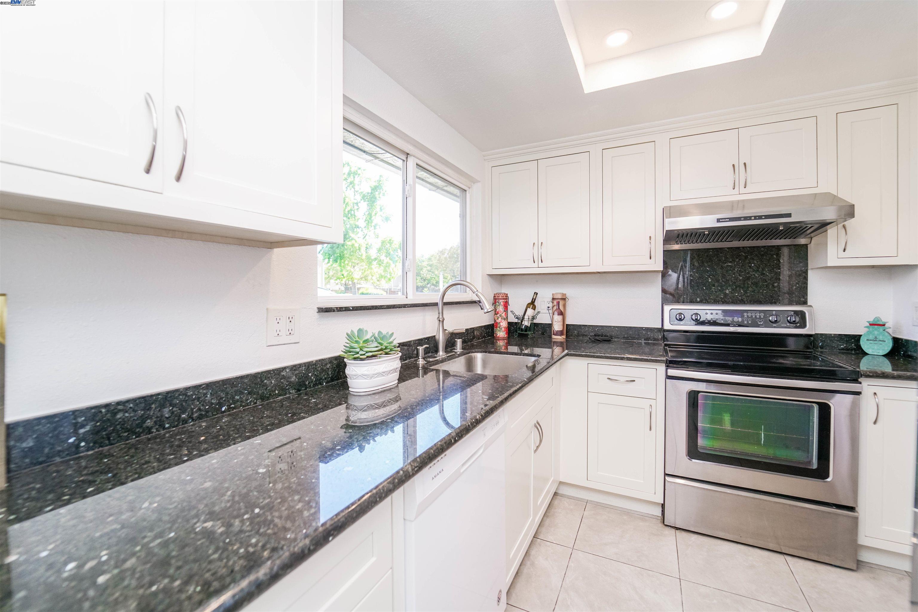 Photo #12: 41113623 Listing: Photo #12