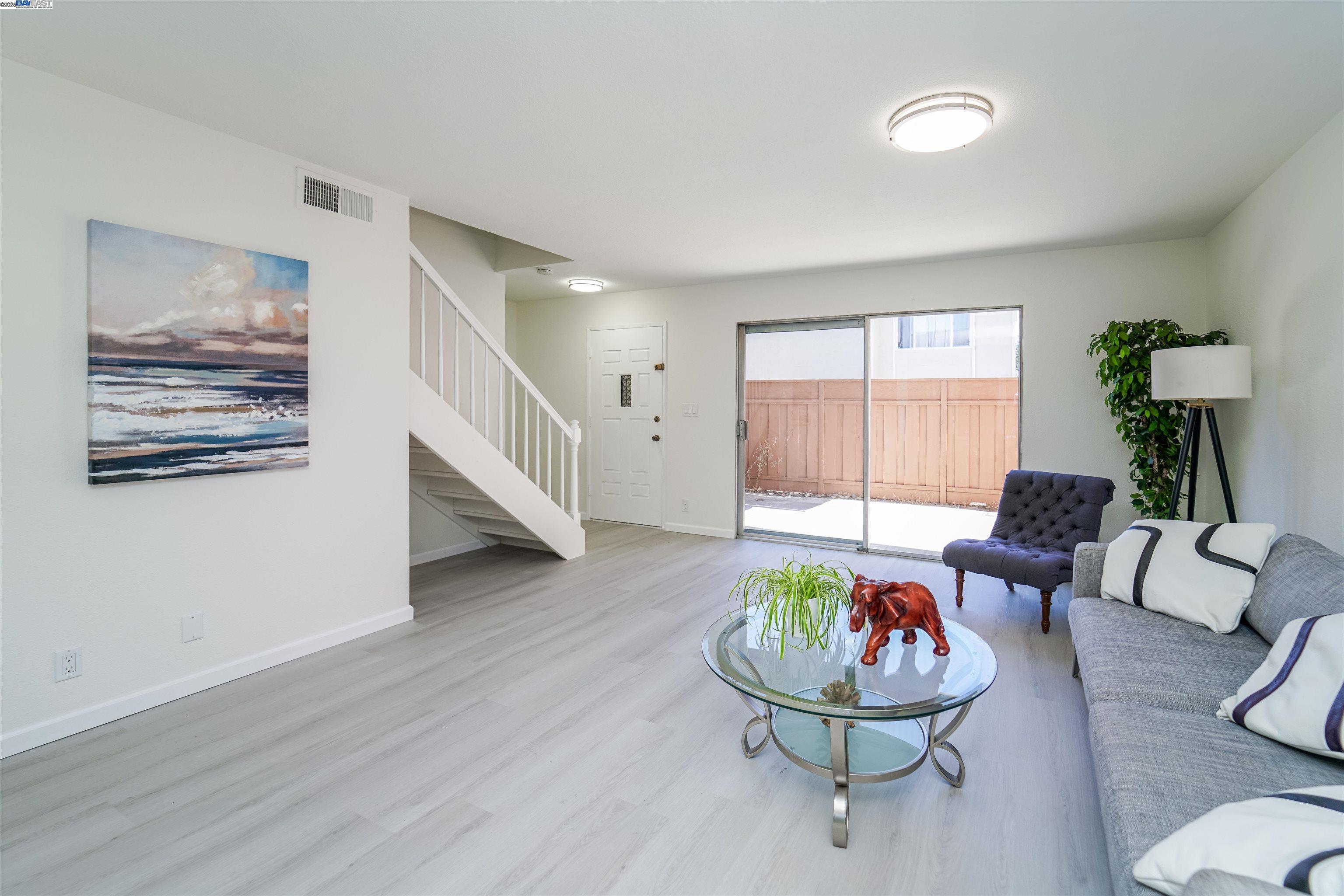Photo #4: 41113623 Listing 