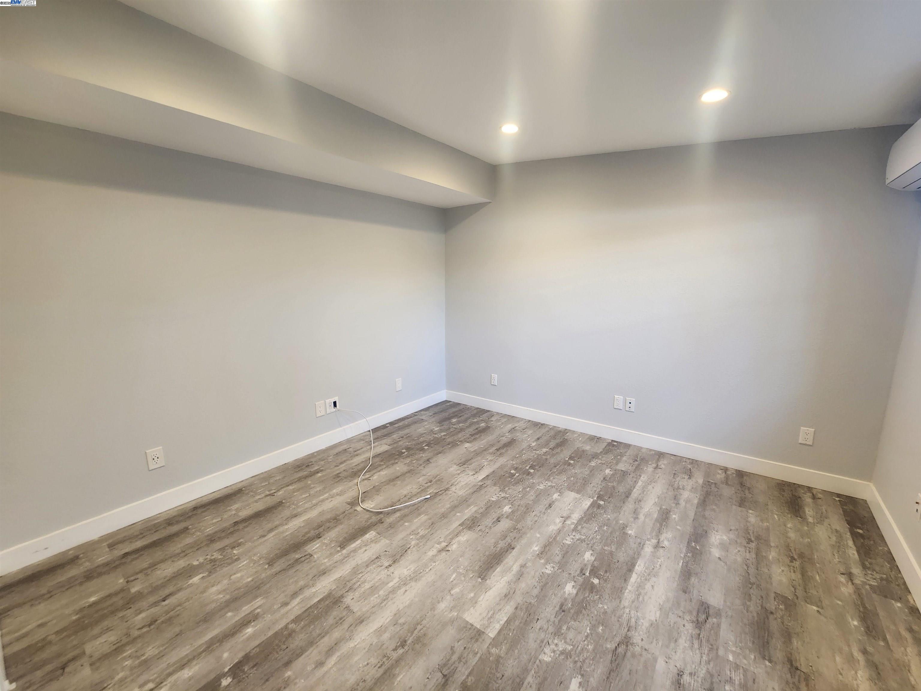 Detail Gallery Image 11 of 17 For 981 Marylin Ave Adu,  Livermore,  CA 94551 - 1 Beds | 1 Baths