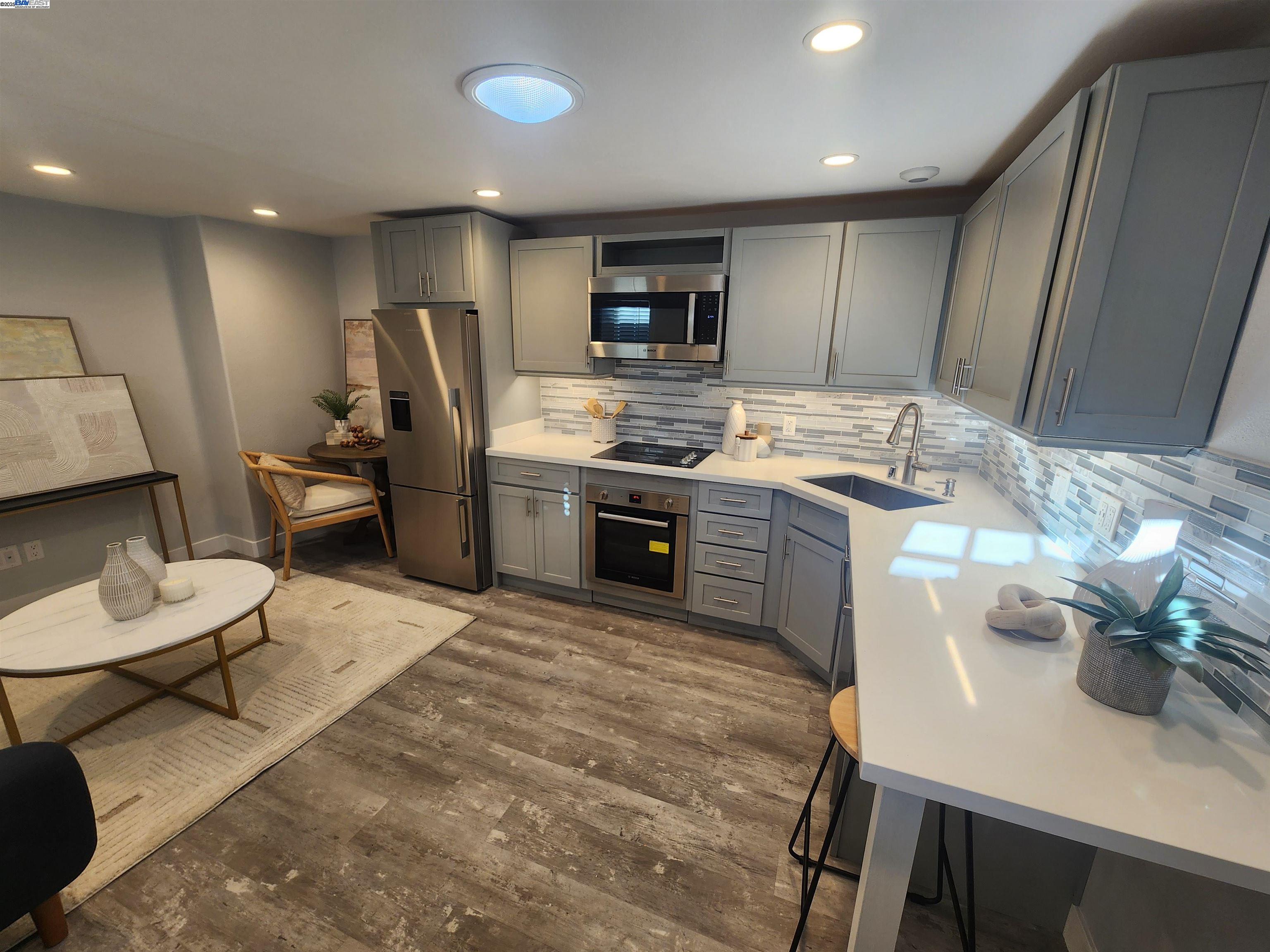 Detail Gallery Image 5 of 17 For 981 Marylin Ave Adu,  Livermore,  CA 94551 - 1 Beds | 1 Baths