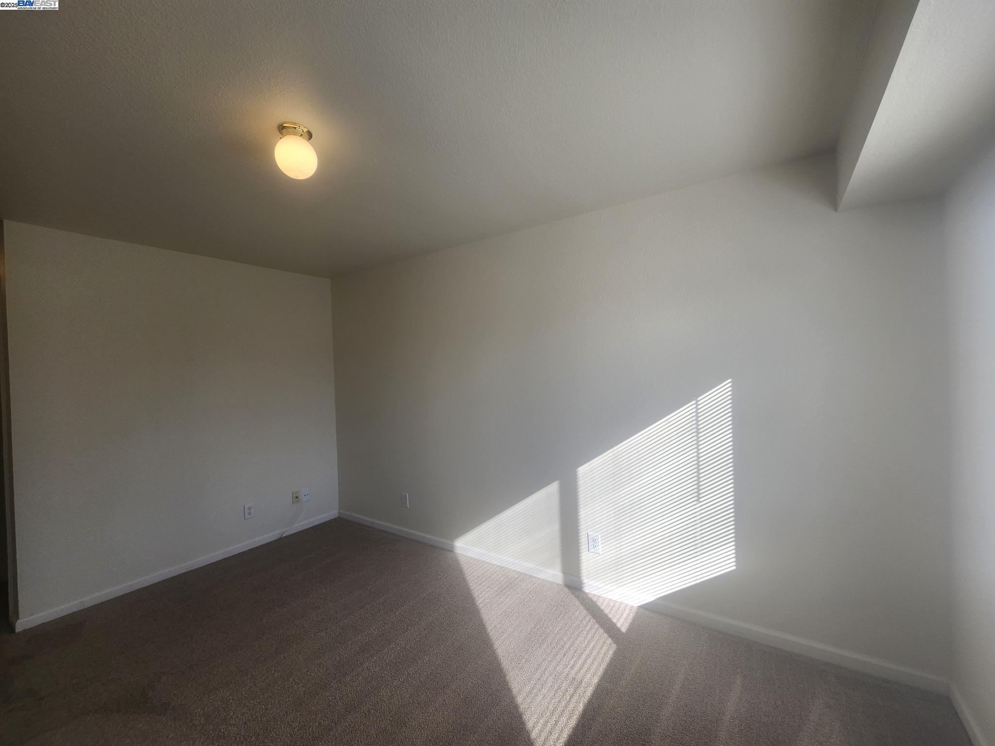 Detail Gallery Image 13 of 17 For 2255 Chestnut St #12,  Livermore,  CA 94551-6857 - 2 Beds | 2 Baths