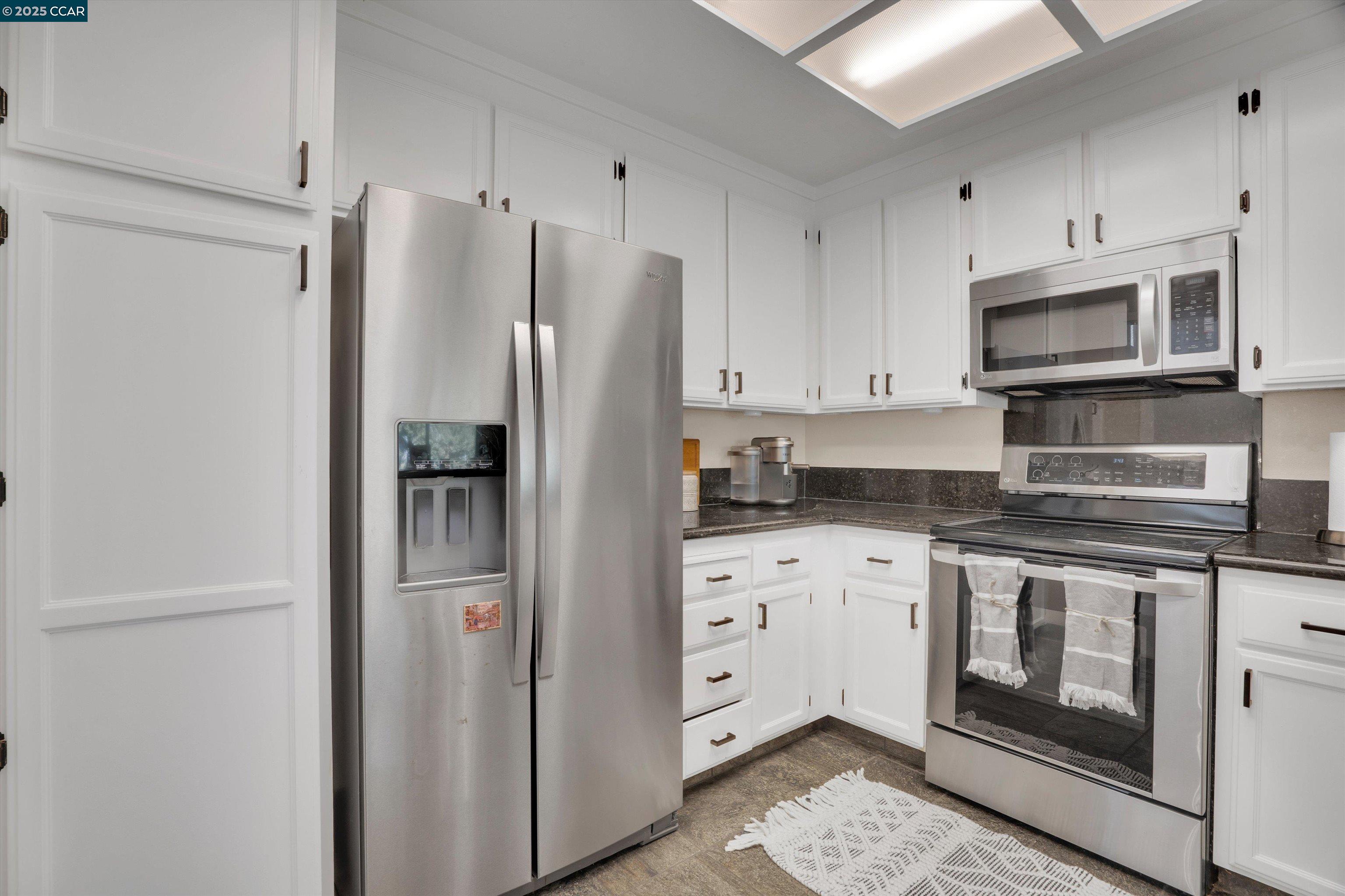 Photo #10: 41113646 Listing: Photo #10