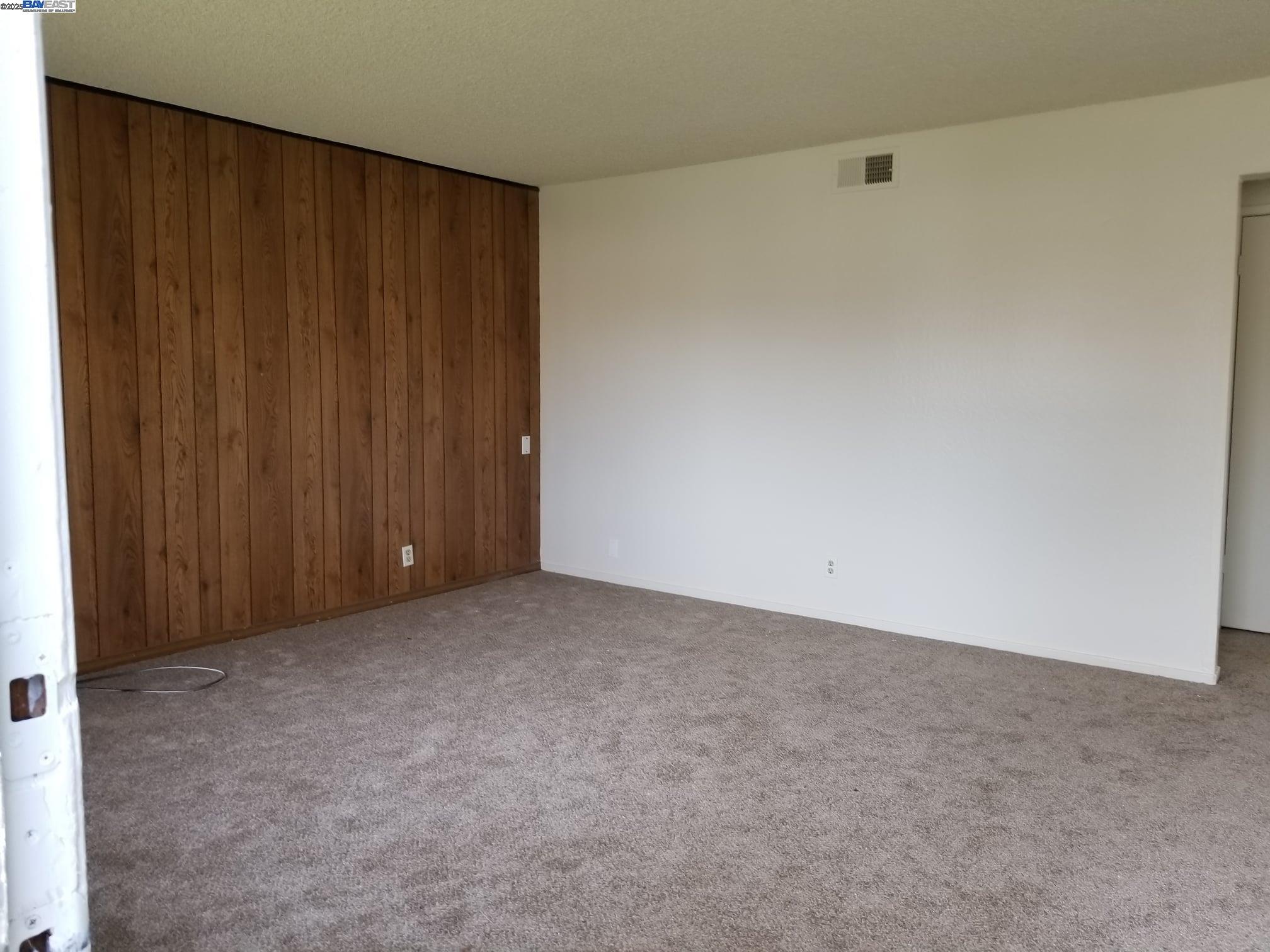 Detail Gallery Image 2 of 17 For Segundo Ct #1,  Pleasanton,  CA 94588 - 2 Beds | 1 Baths
