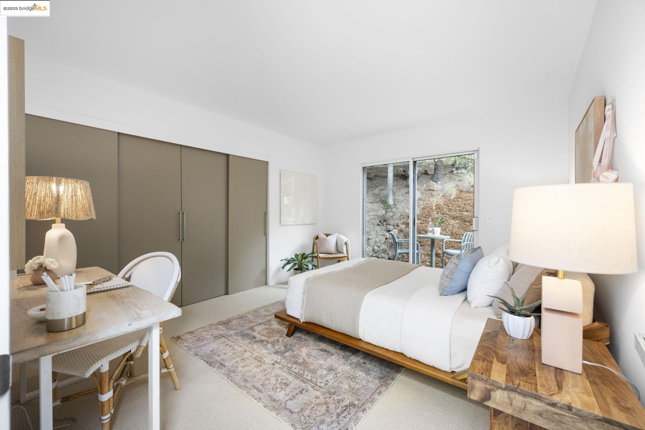 Detail Gallery Image 47 of 60 For 6590 Oakwood Dr, Oakland,  CA 94611 - 3 Beds | 2/1 Baths