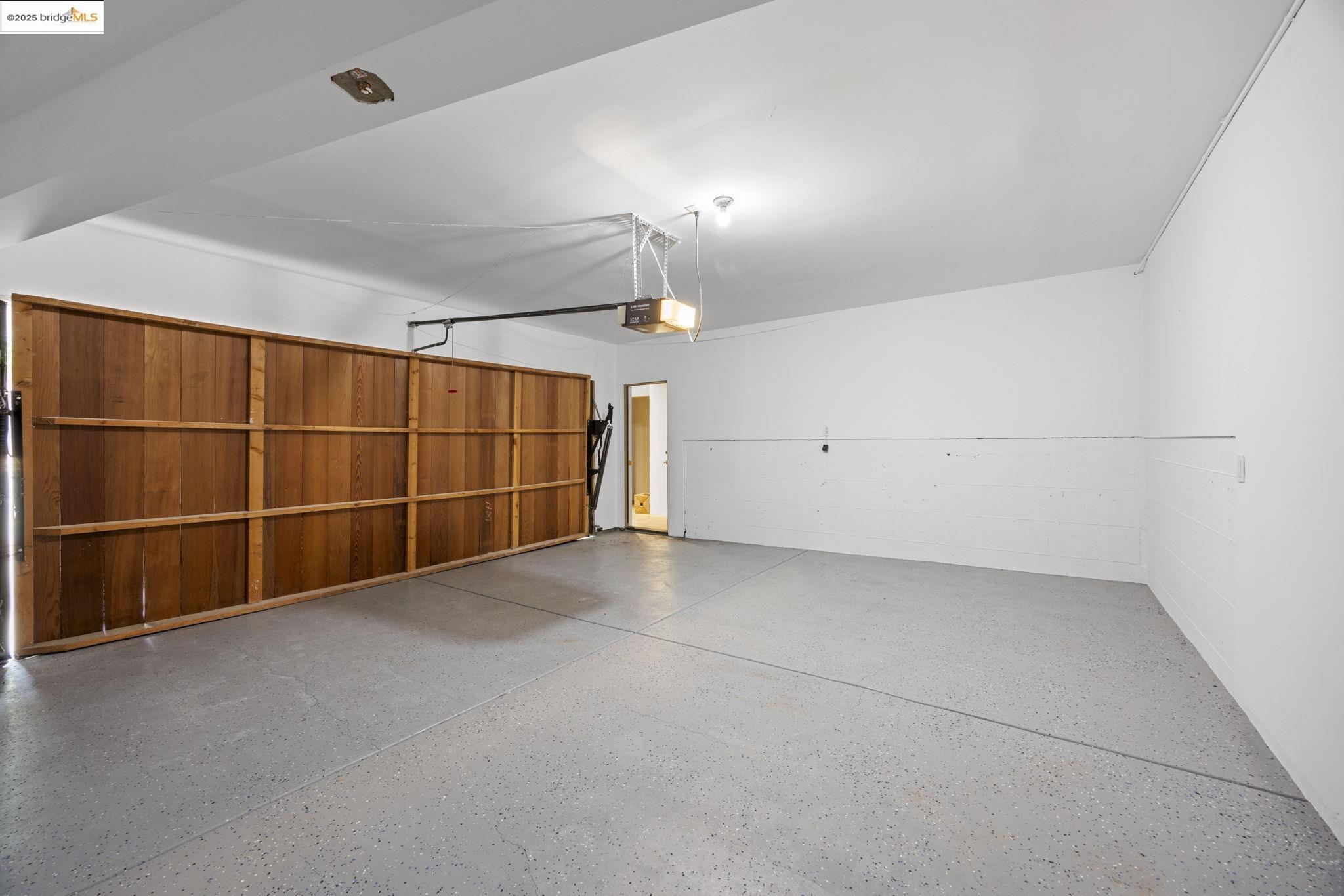 Detail Gallery Image 59 of 60 For 6590 Oakwood Dr, Oakland,  CA 94611 - 3 Beds | 2/1 Baths