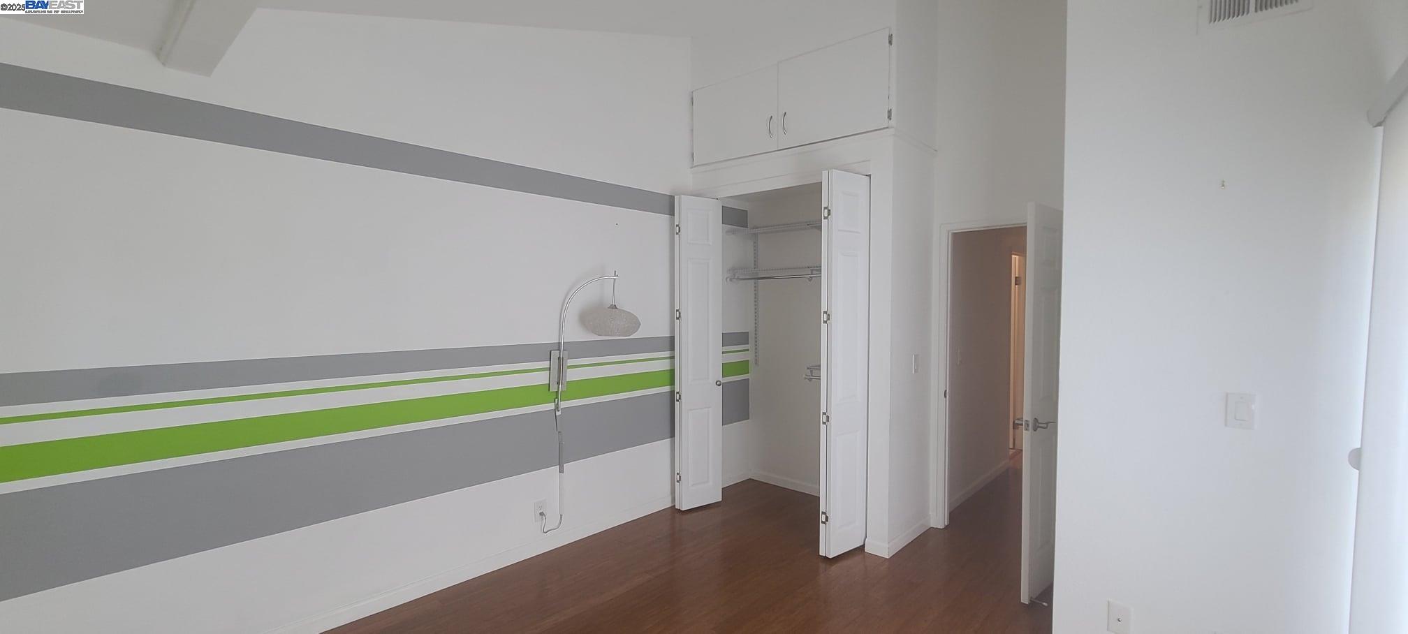 Detail Gallery Image 11 of 21 For 1489 Trimingham Dr, Pleasanton,  CA 94566 - 3 Beds | 2/1 Baths