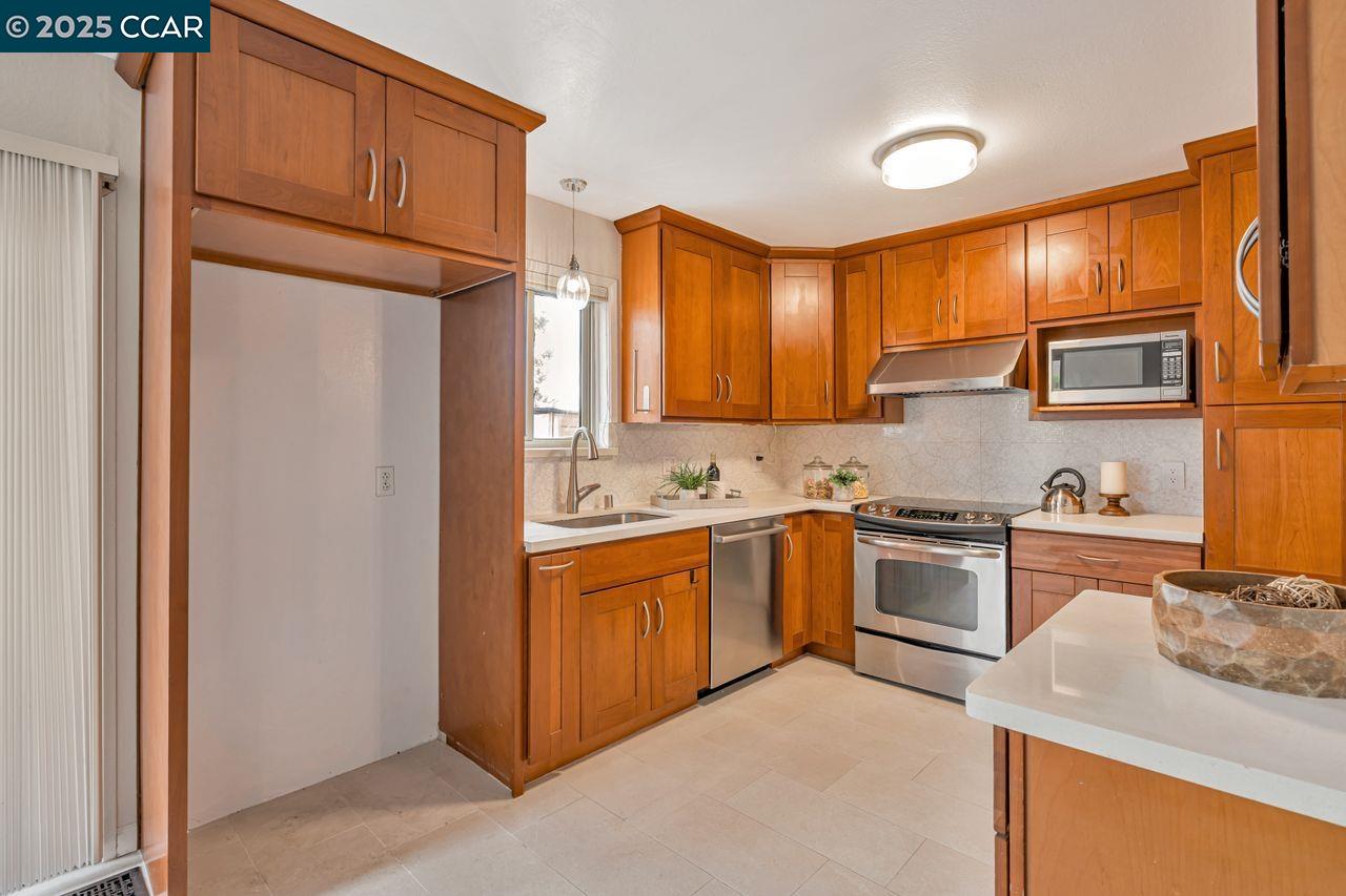 Photo #15: 41113661 Listing: Photo #15
