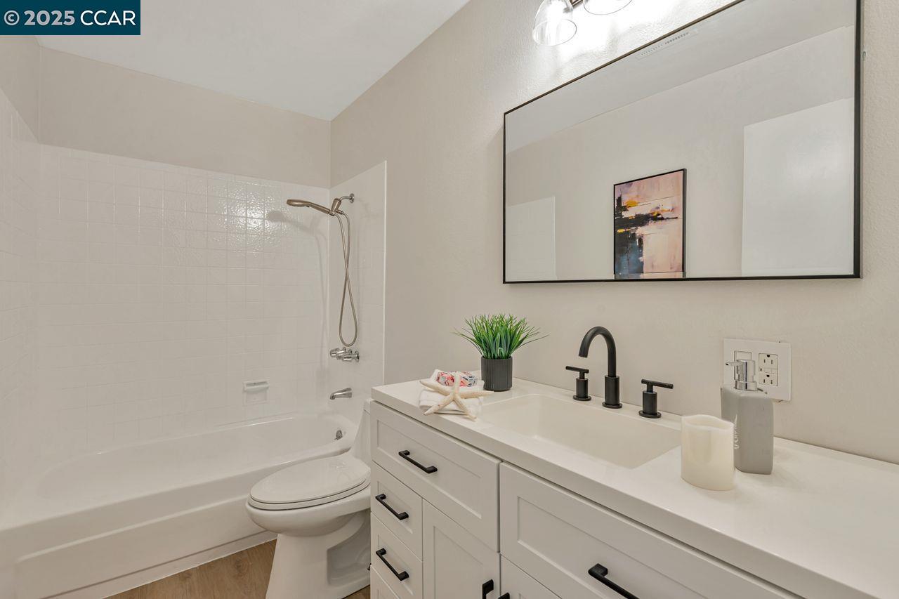 Photo #33: 41113661 Listing: Photo #33