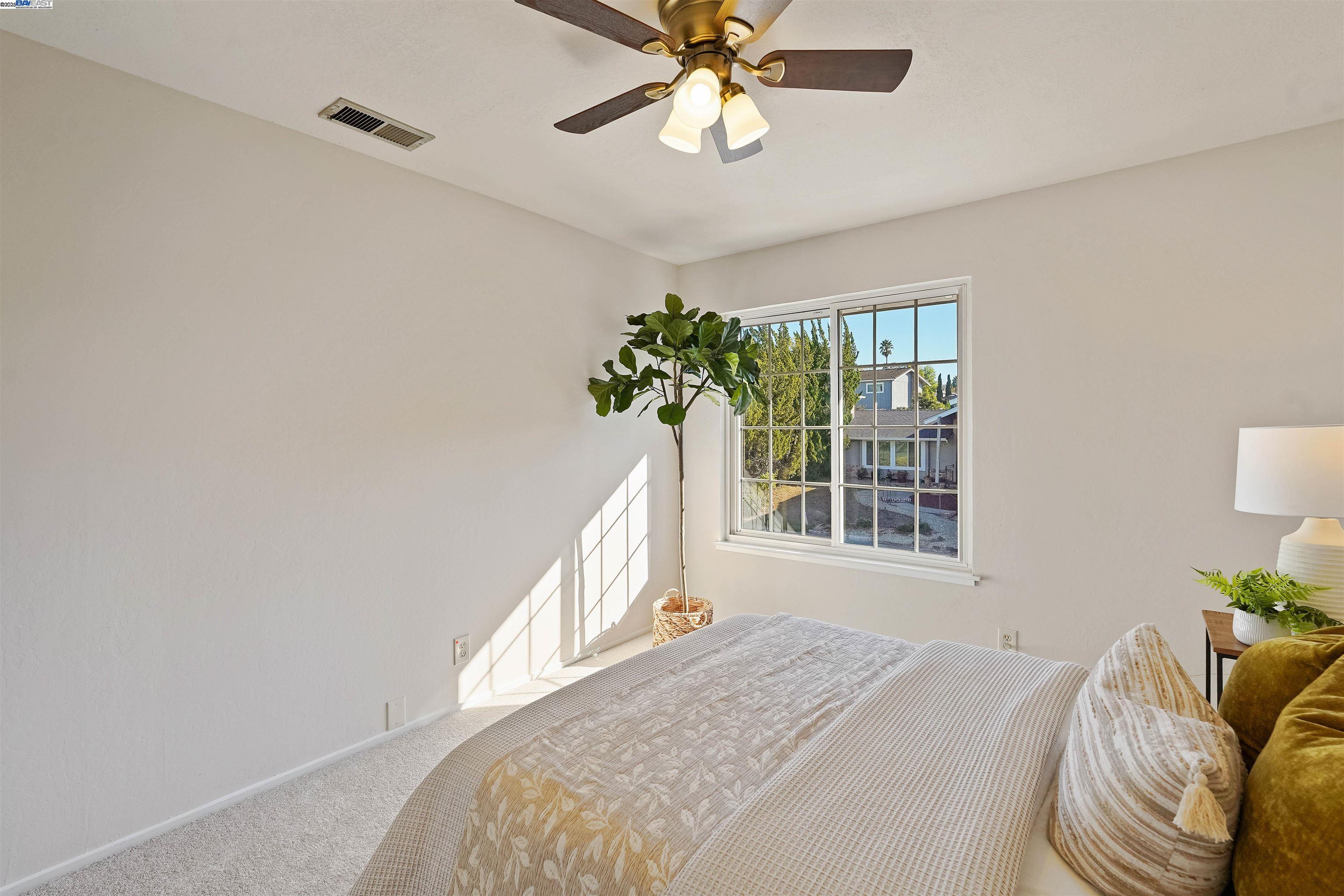 Detail Gallery Image 38 of 60 For 526 Malbec Ct, Pleasanton,  CA 94566 - 4 Beds | 2/1 Baths