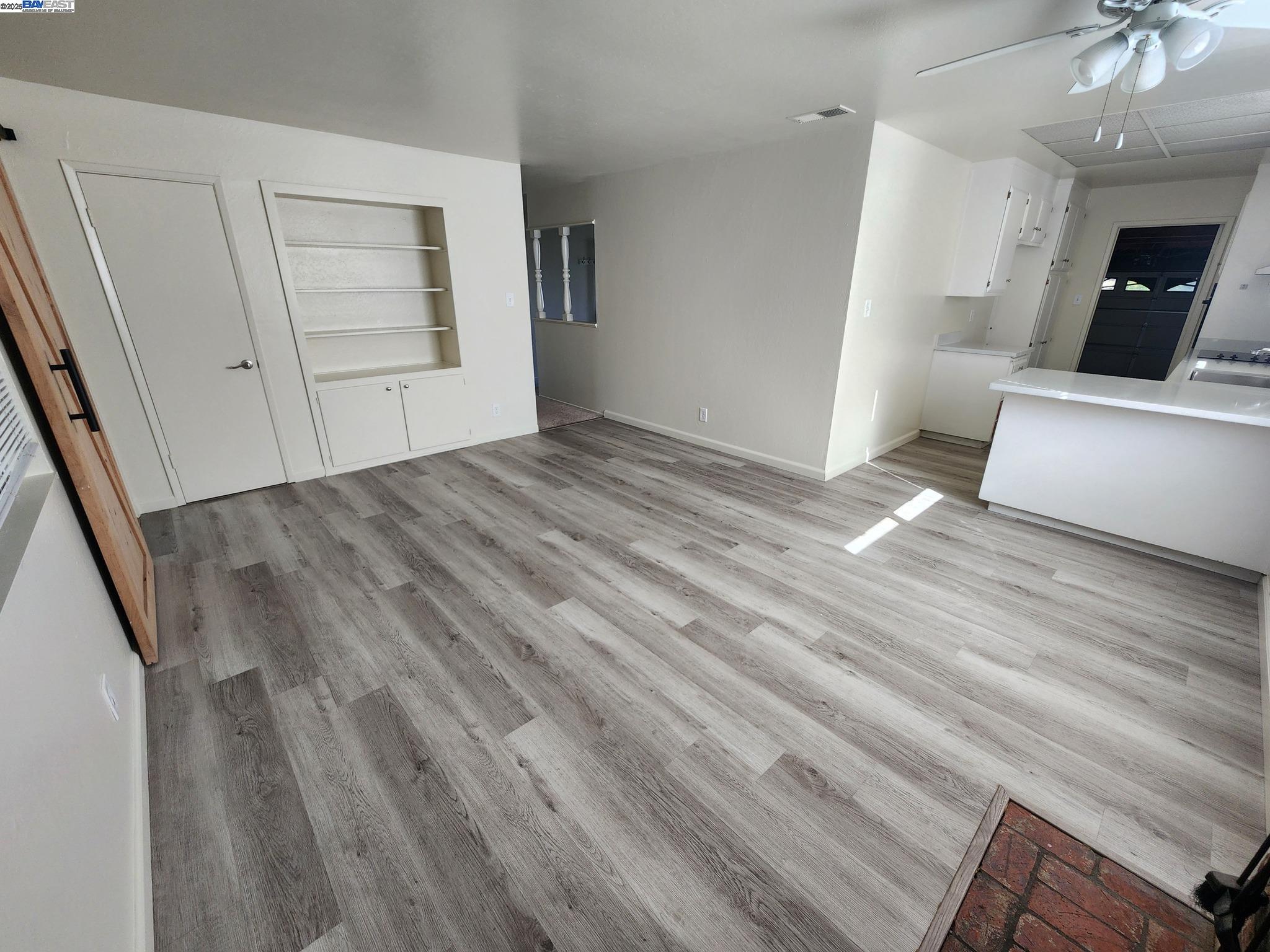 Detail Gallery Image 5 of 24 For 4126 Francisco St, Pleasanton,  CA 94566-5617 - 3 Beds | 2 Baths