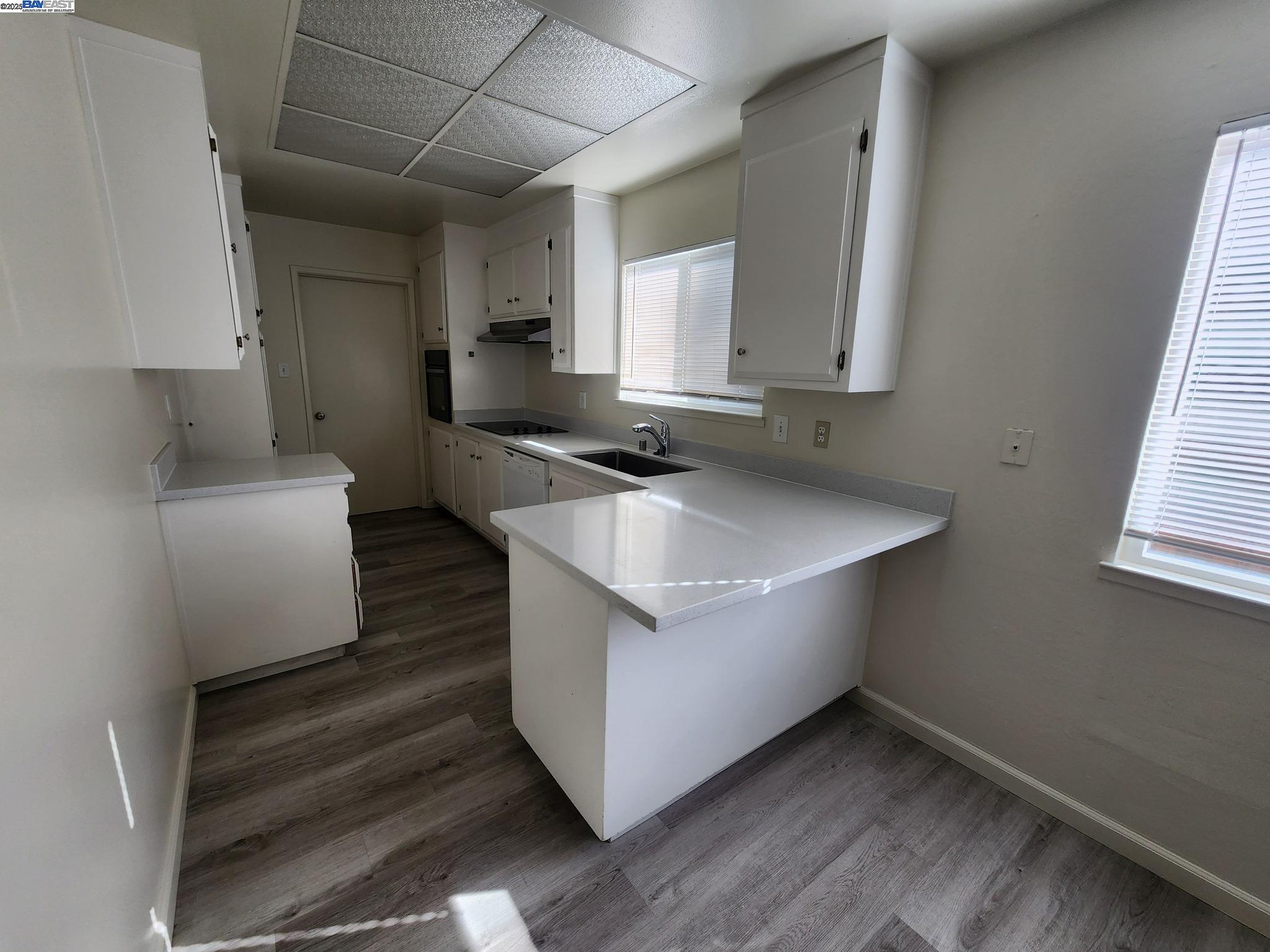 Detail Gallery Image 6 of 24 For 4126 Francisco St, Pleasanton,  CA 94566-5617 - 3 Beds | 2 Baths