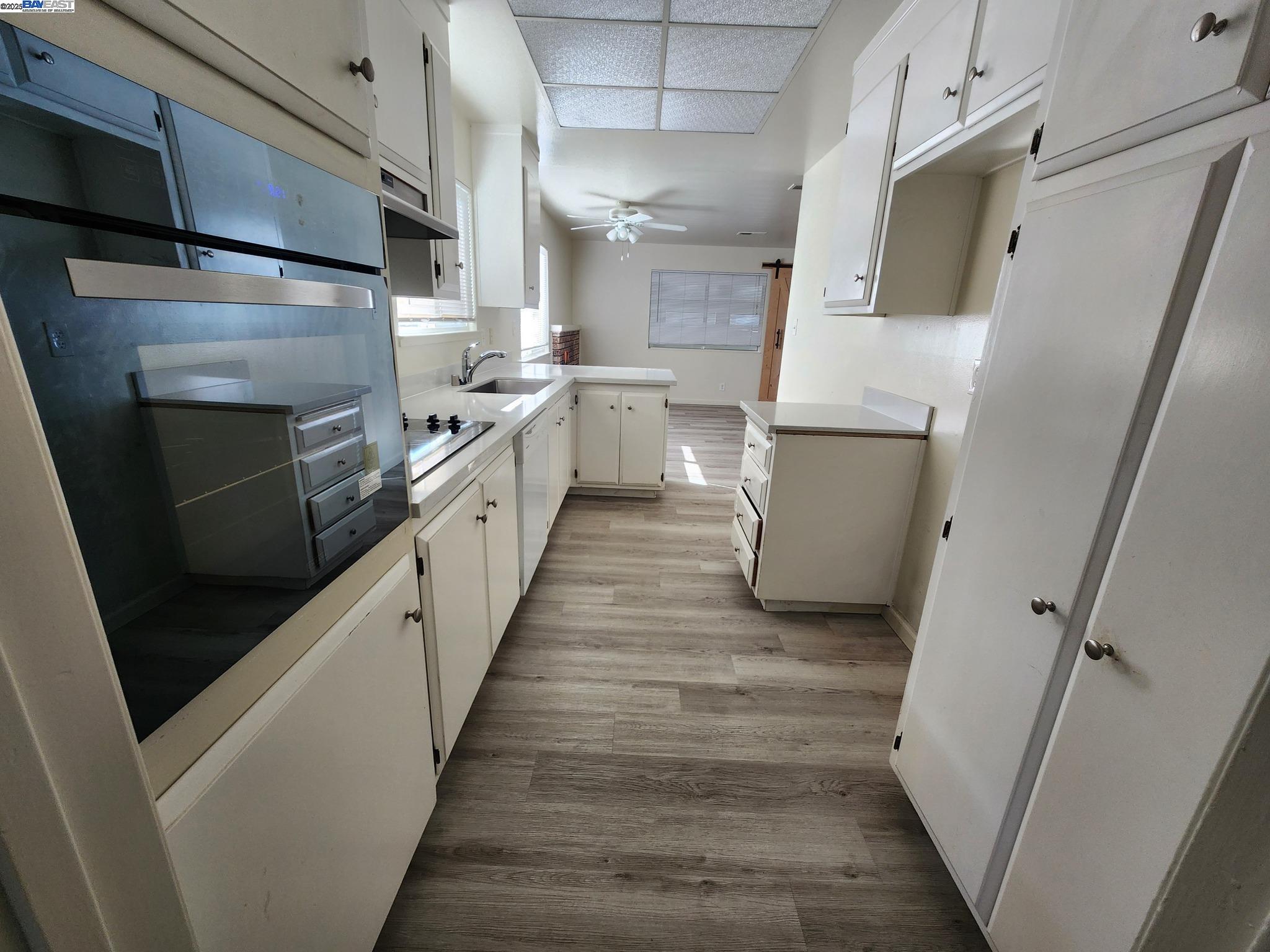 Detail Gallery Image 8 of 24 For 4126 Francisco St, Pleasanton,  CA 94566-5617 - 3 Beds | 2 Baths