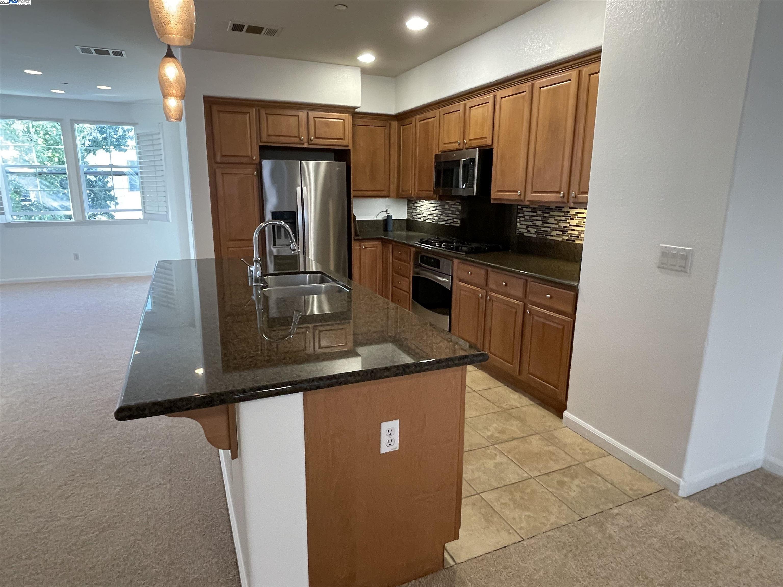 Detail Gallery Image 22 of 33 For 1503 Jetty Dr, Richmond,  CA 94804 - 3 Beds | 3/1 Baths