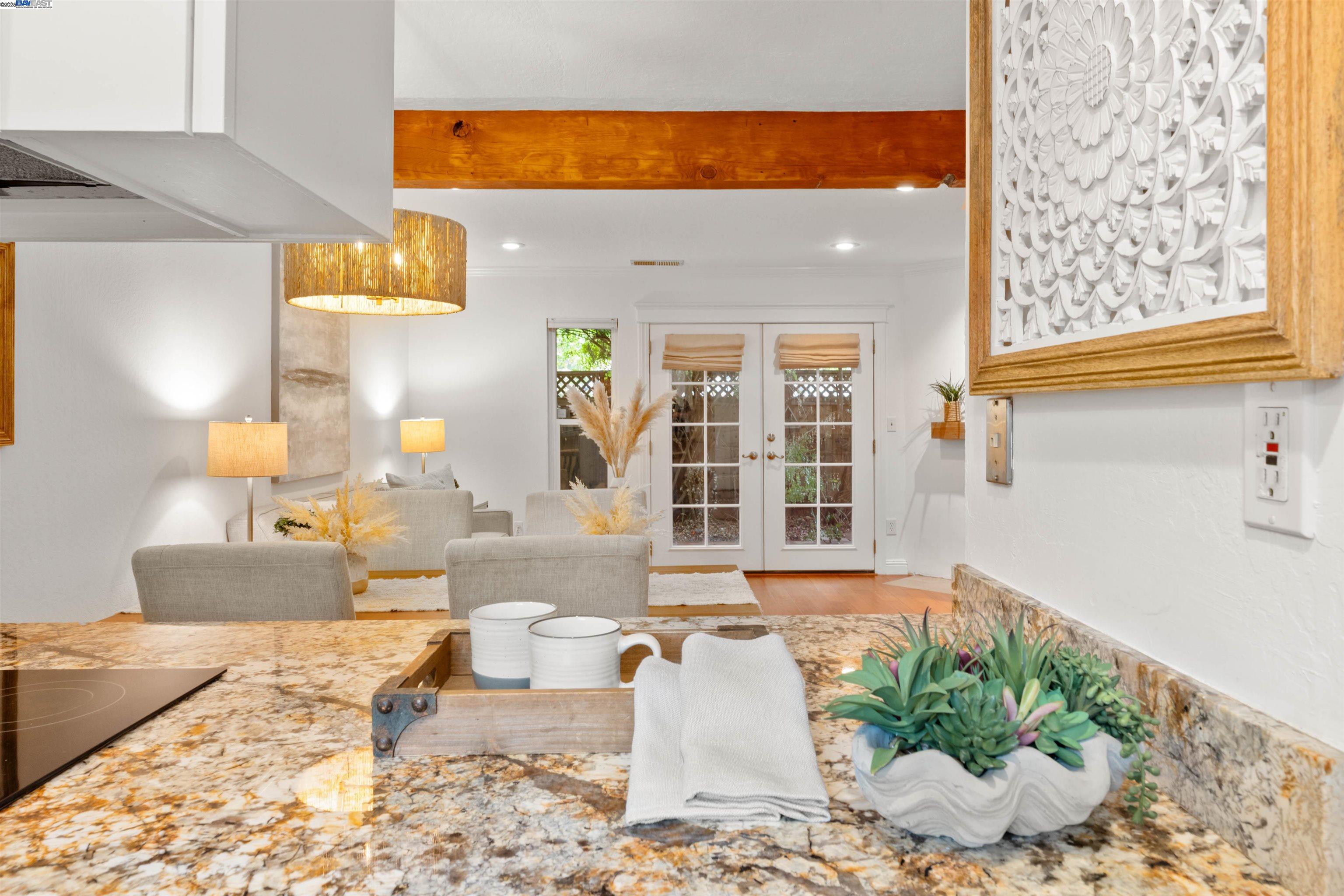 Photo #8: 41113677 Listing: Photo #8