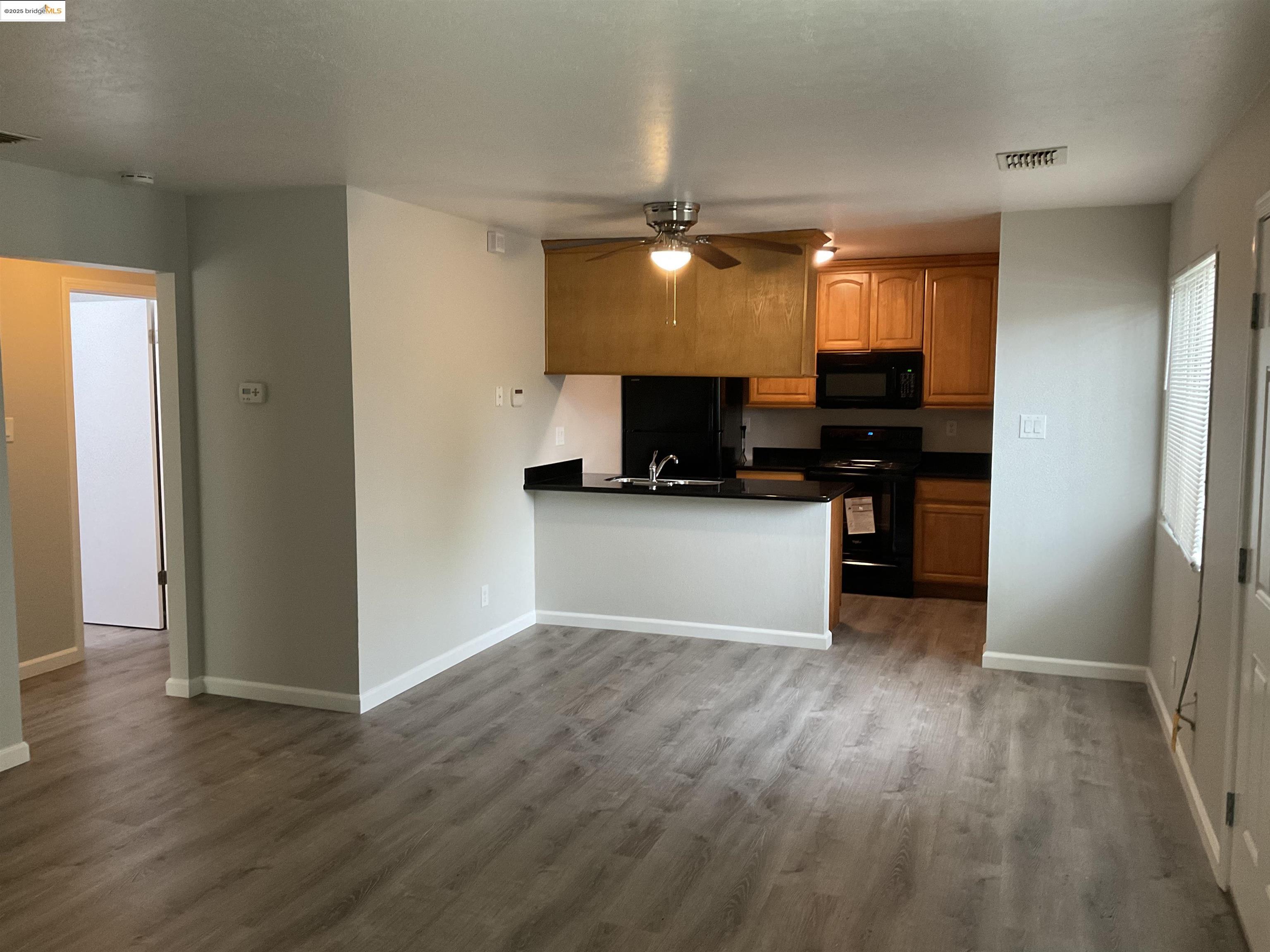 Photo #2: 41113680 Listing 