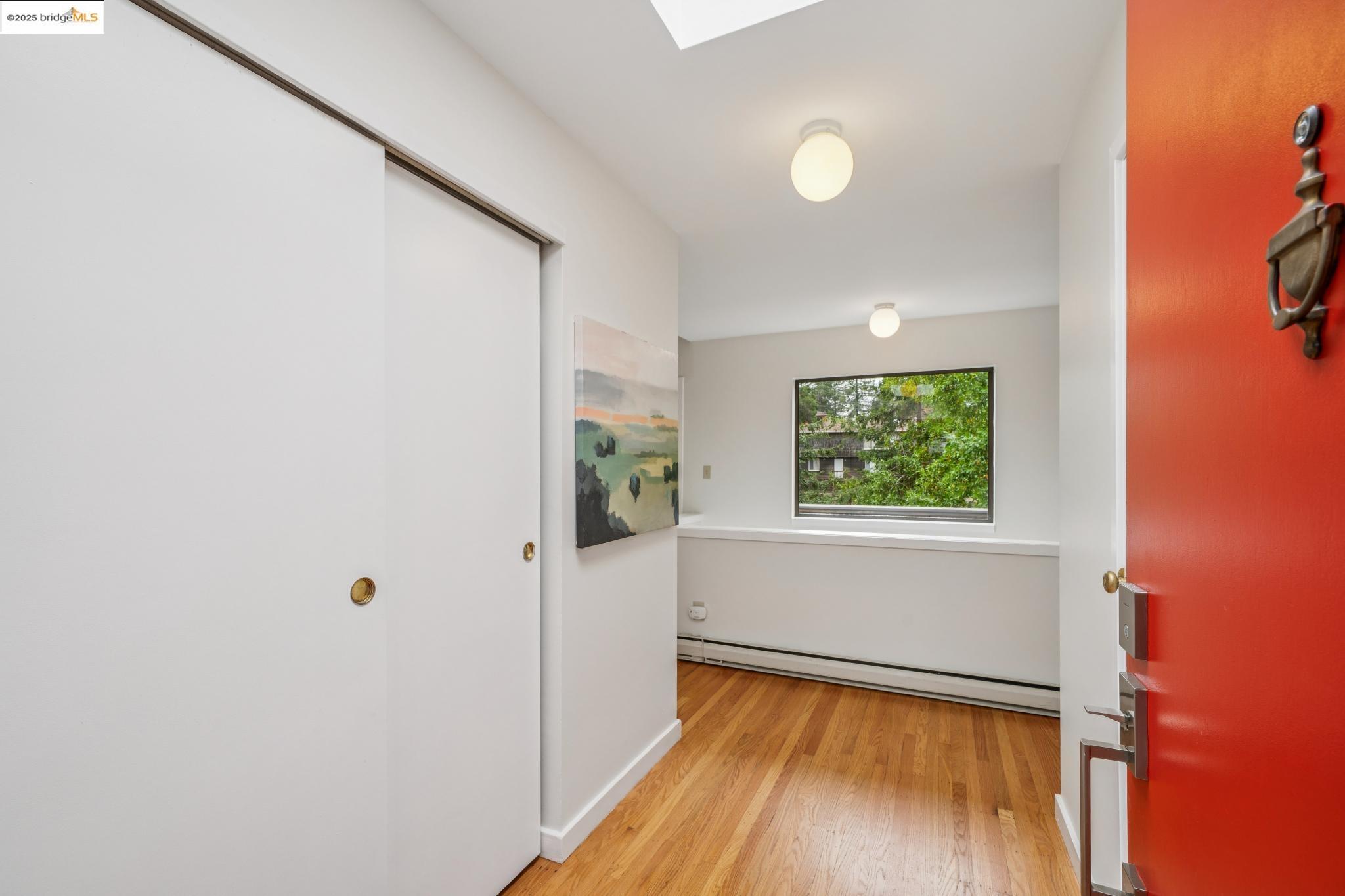 Detail Gallery Image 4 of 50 For 139 Del Mar Ave, Berkeley,  CA 94708 - 3 Beds | 2/1 Baths