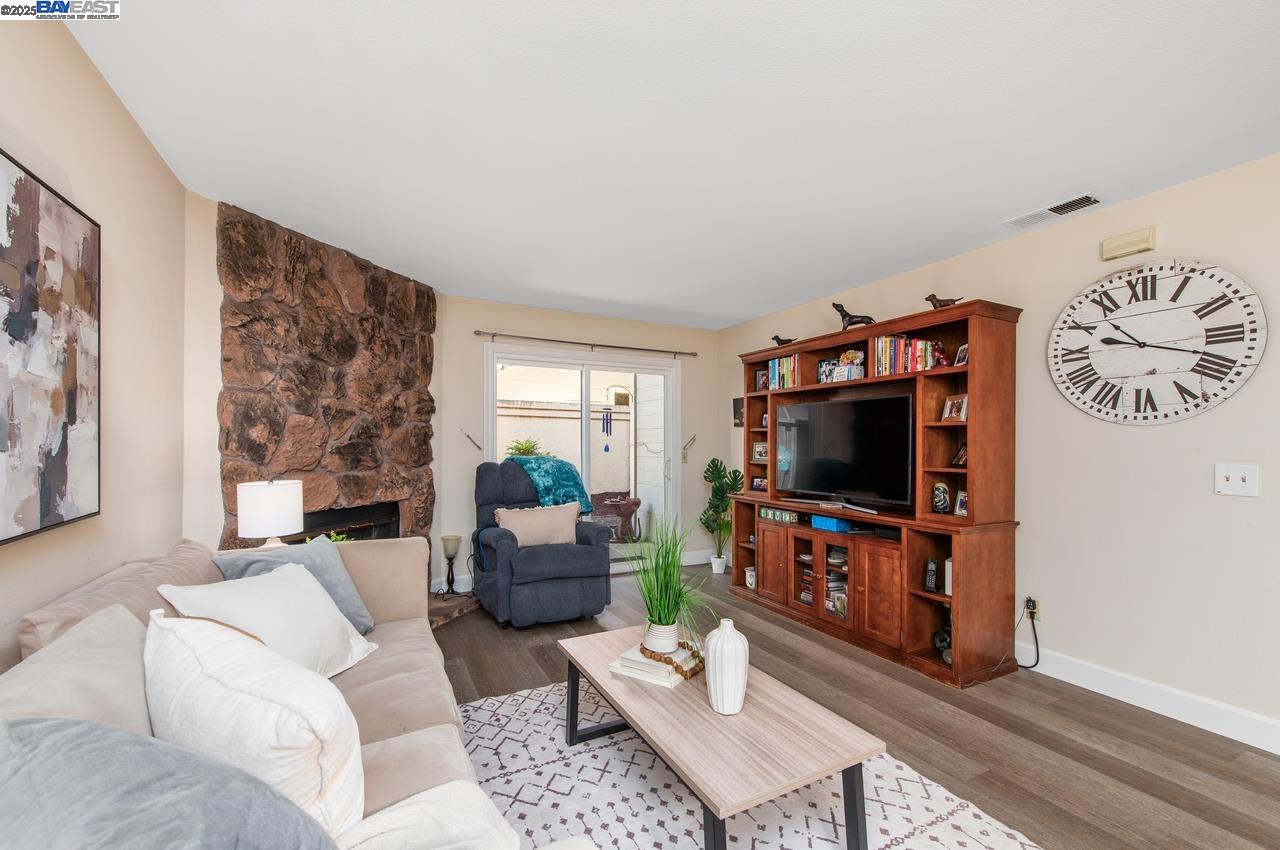 Photo #7: 41113693 Listing: Photo #7