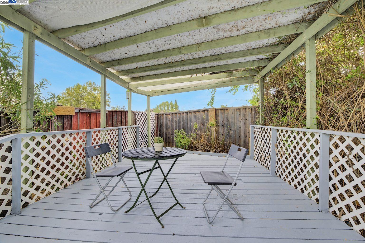 Detail Gallery Image 33 of 44 For 1618 Putnam St, Antioch,  CA 94509 - 4 Beds | 2/1 Baths