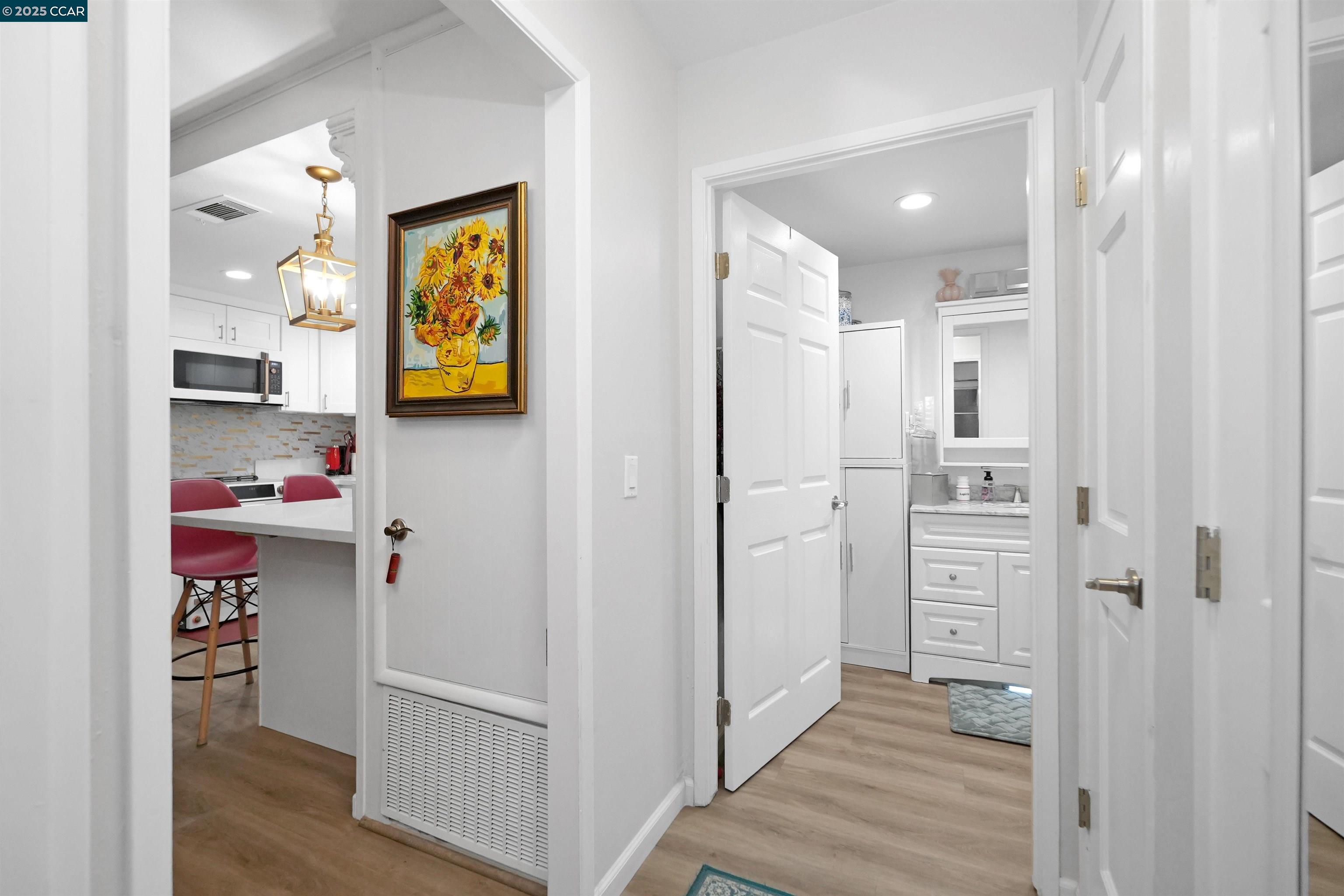 Photo #4: 41113709 Listing 