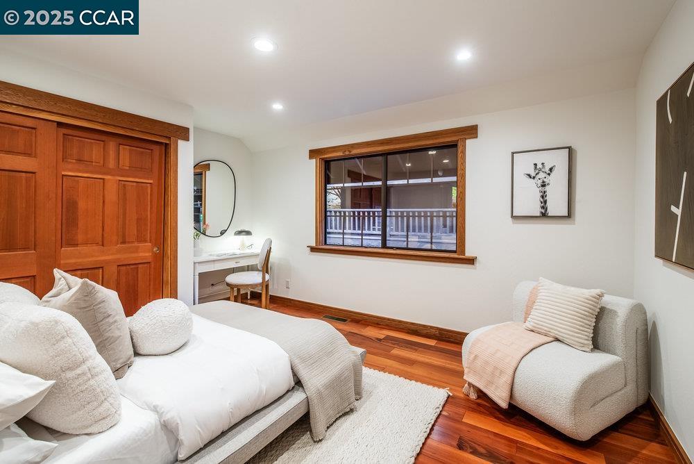 Detail Gallery Image 22 of 60 For 1 Scenic Lane, Lafayette,  CA 94549 - 4 Beds | 3 Baths