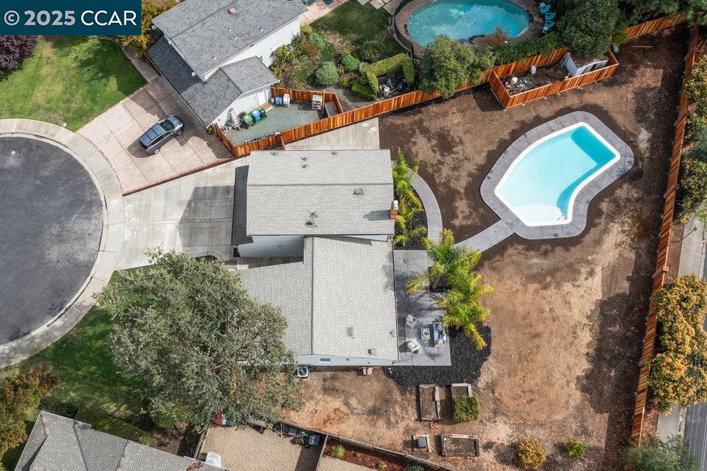 Detail Gallery Image 4 of 52 For 2975 Hurlstone Ct, Walnut Creek,  CA 94598 - 4 Beds | 3 Baths