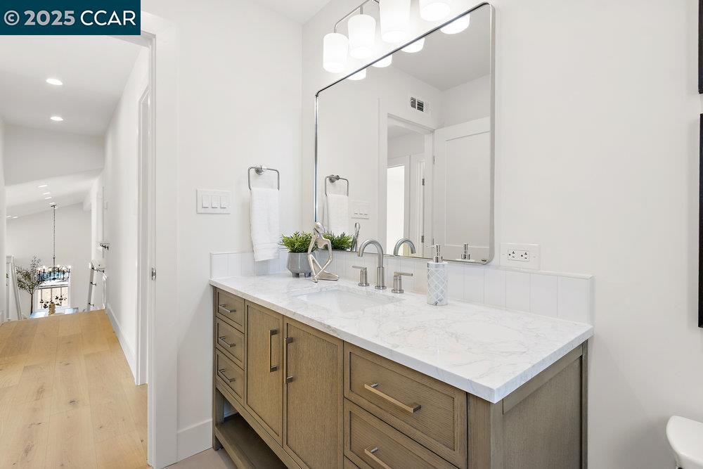 Detail Gallery Image 37 of 52 For 2975 Hurlstone Ct, Walnut Creek,  CA 94598 - 4 Beds | 3 Baths