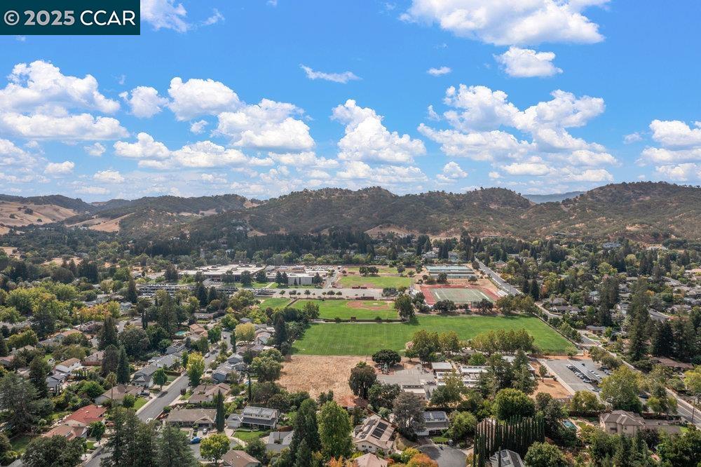 Detail Gallery Image 50 of 52 For 2975 Hurlstone Ct, Walnut Creek,  CA 94598 - 4 Beds | 3 Baths