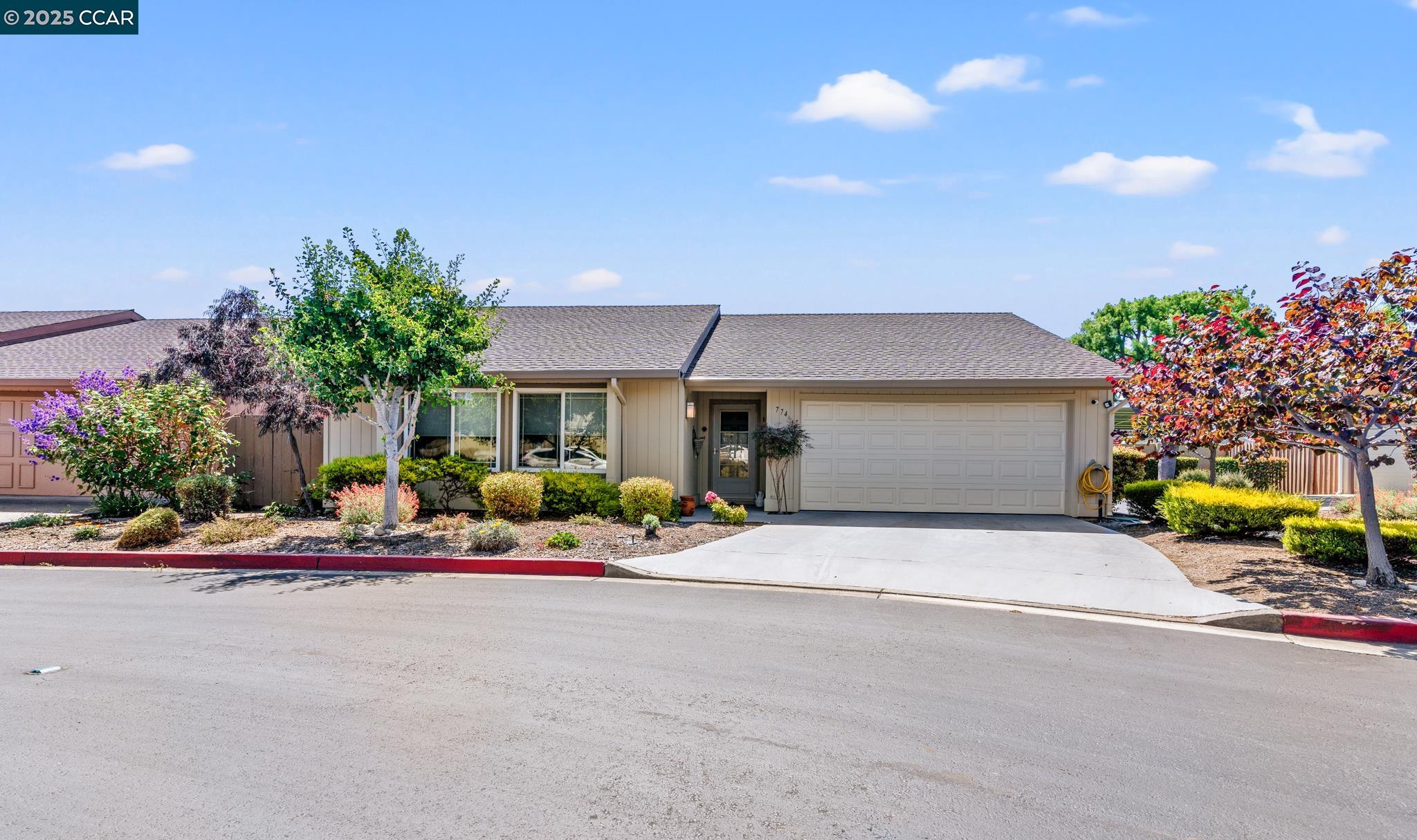 Front Image Thumbnail for CC41113720