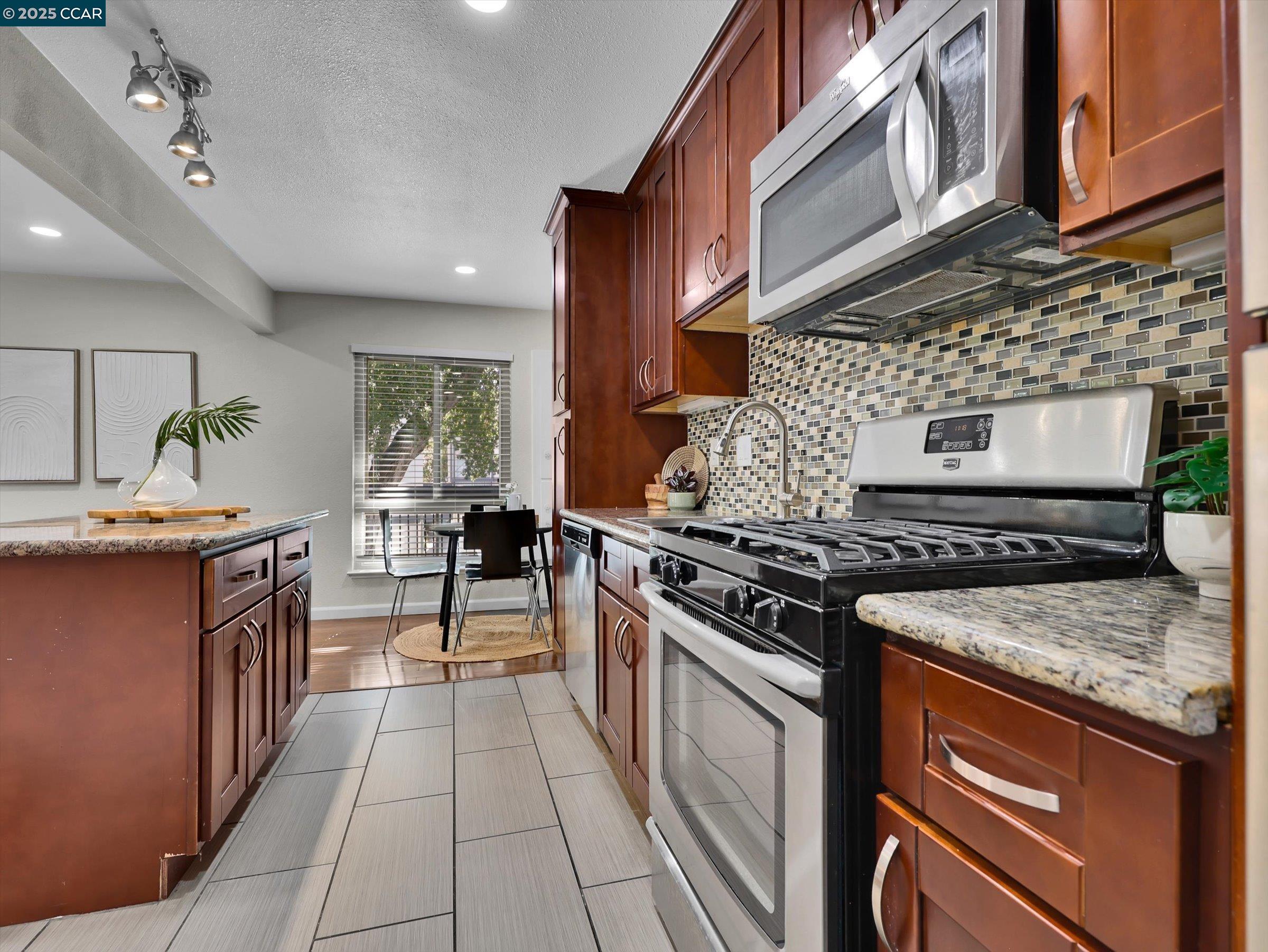 Photo #14: 41113728 Listing: Photo #14