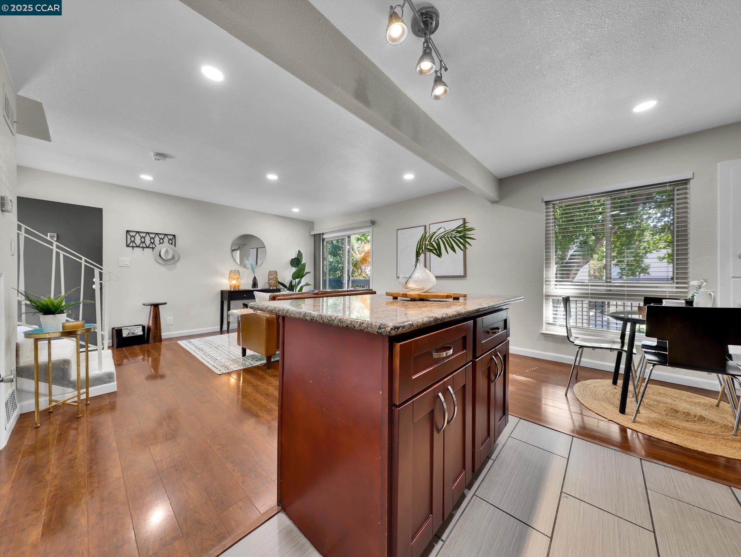 Photo #15: 41113728 Listing: Photo #15