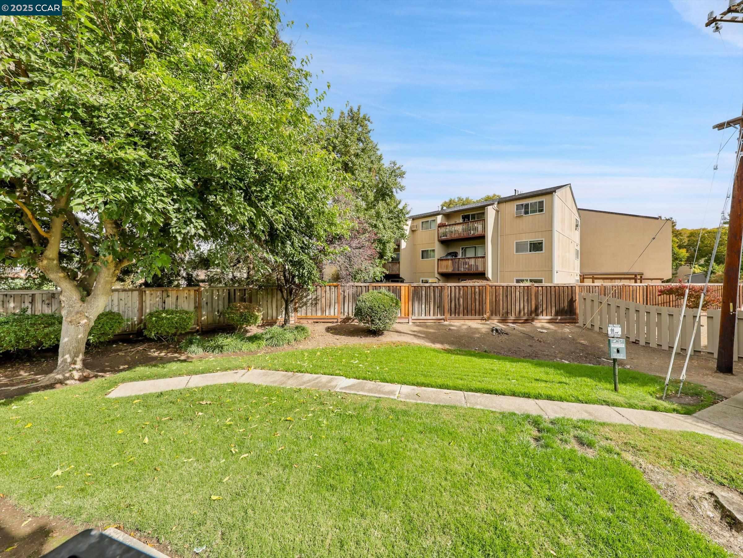 Photo #3: 41113728 Listing 