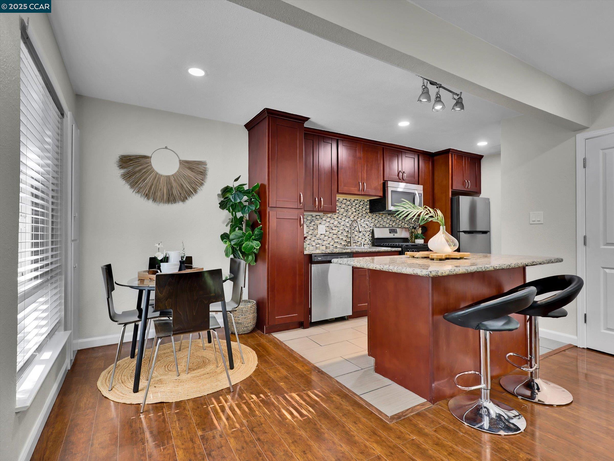 Photo #9: 41113728 Listing: Photo #9