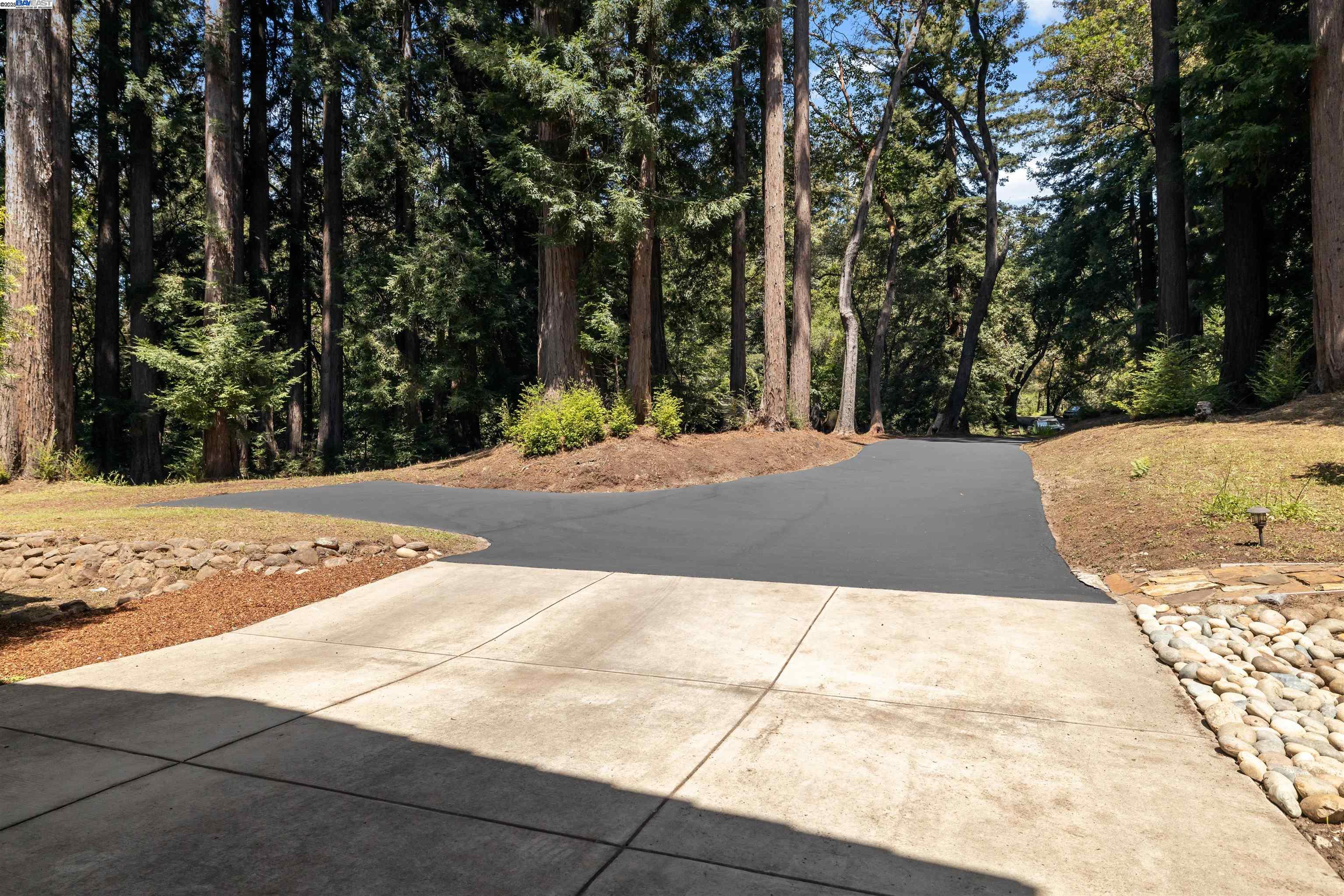 Detail Gallery Image 49 of 53 For 220 Hillary Hts, Boulder Creek,  CA 95006 - 4 Beds | 4 Baths