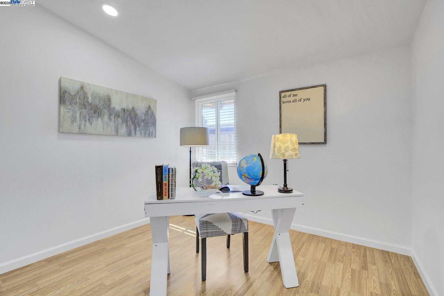 Detail Gallery Image 14 of 39 For 2072 Everglade St, Hayward,  CA 94545 - 3 Beds | 2 Baths