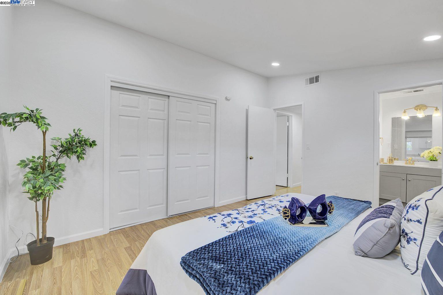 Detail Gallery Image 21 of 39 For 2072 Everglade St, Hayward,  CA 94545 - 3 Beds | 2 Baths