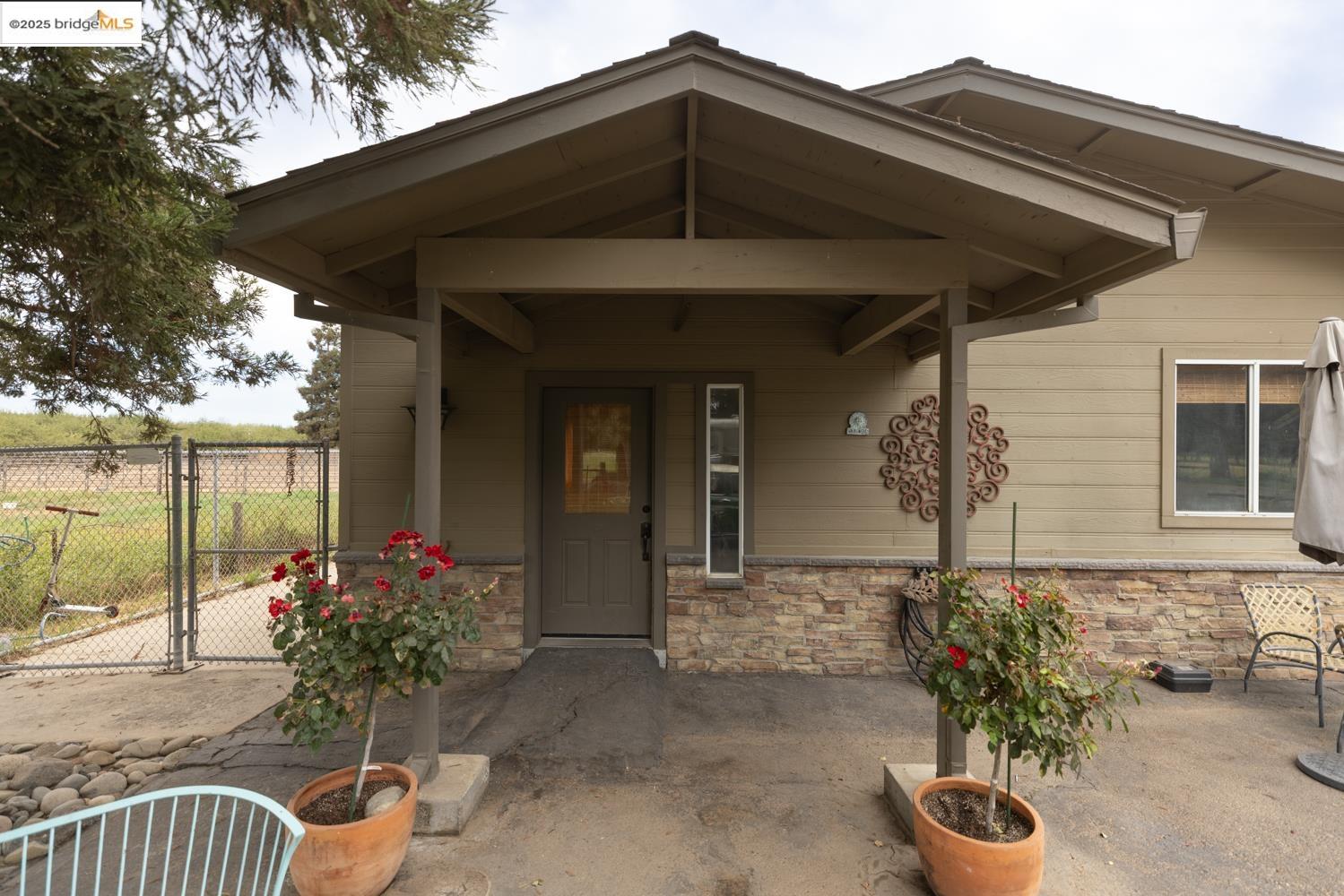 Detail Gallery Image 34 of 60 For 3942 Bentley Rd, Oakdale,  CA 95361 - 4 Beds | 3 Baths