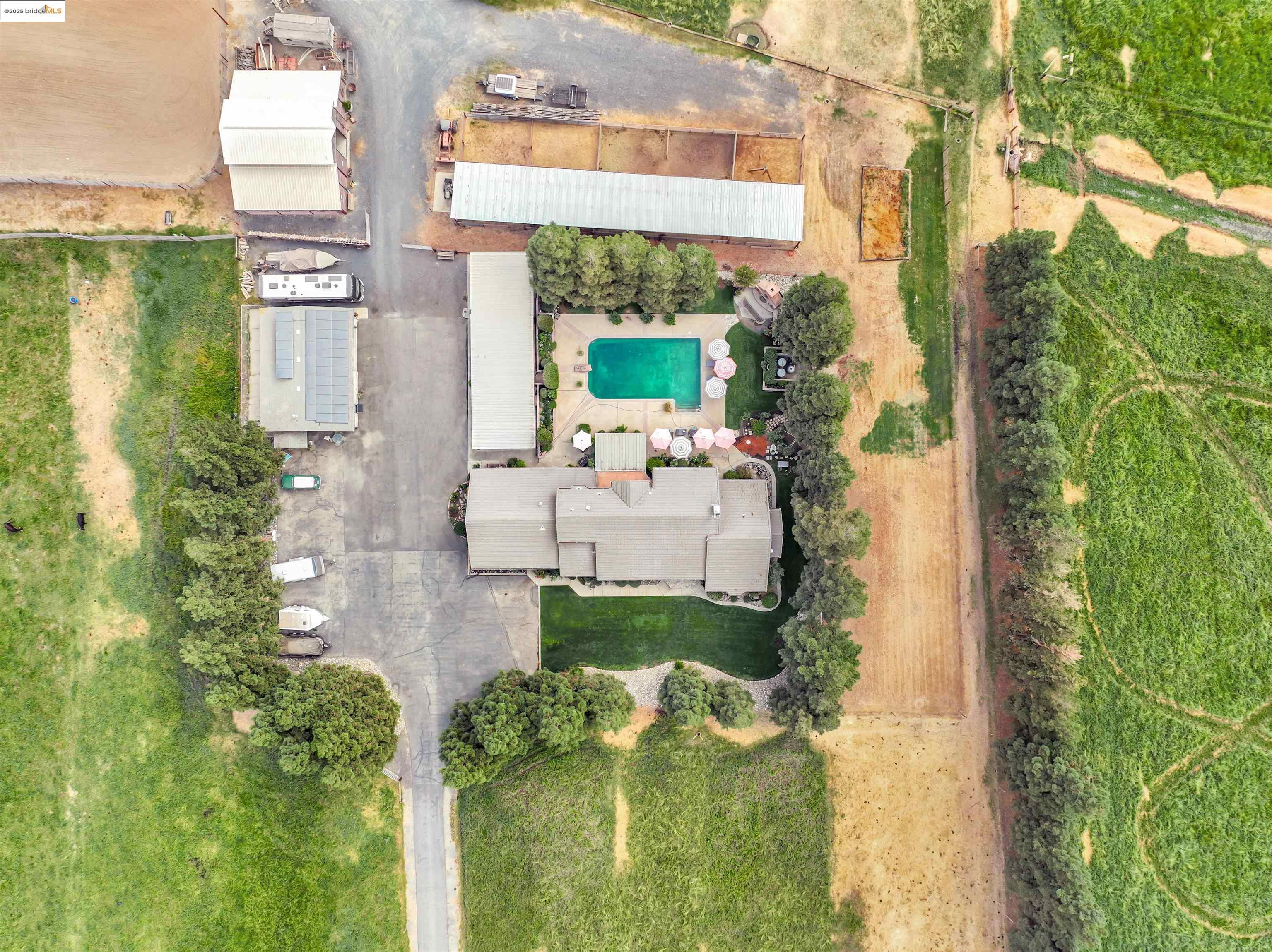 Detail Gallery Image 58 of 60 For 3942 Bentley Rd, Oakdale,  CA 95361 - 4 Beds | 3 Baths