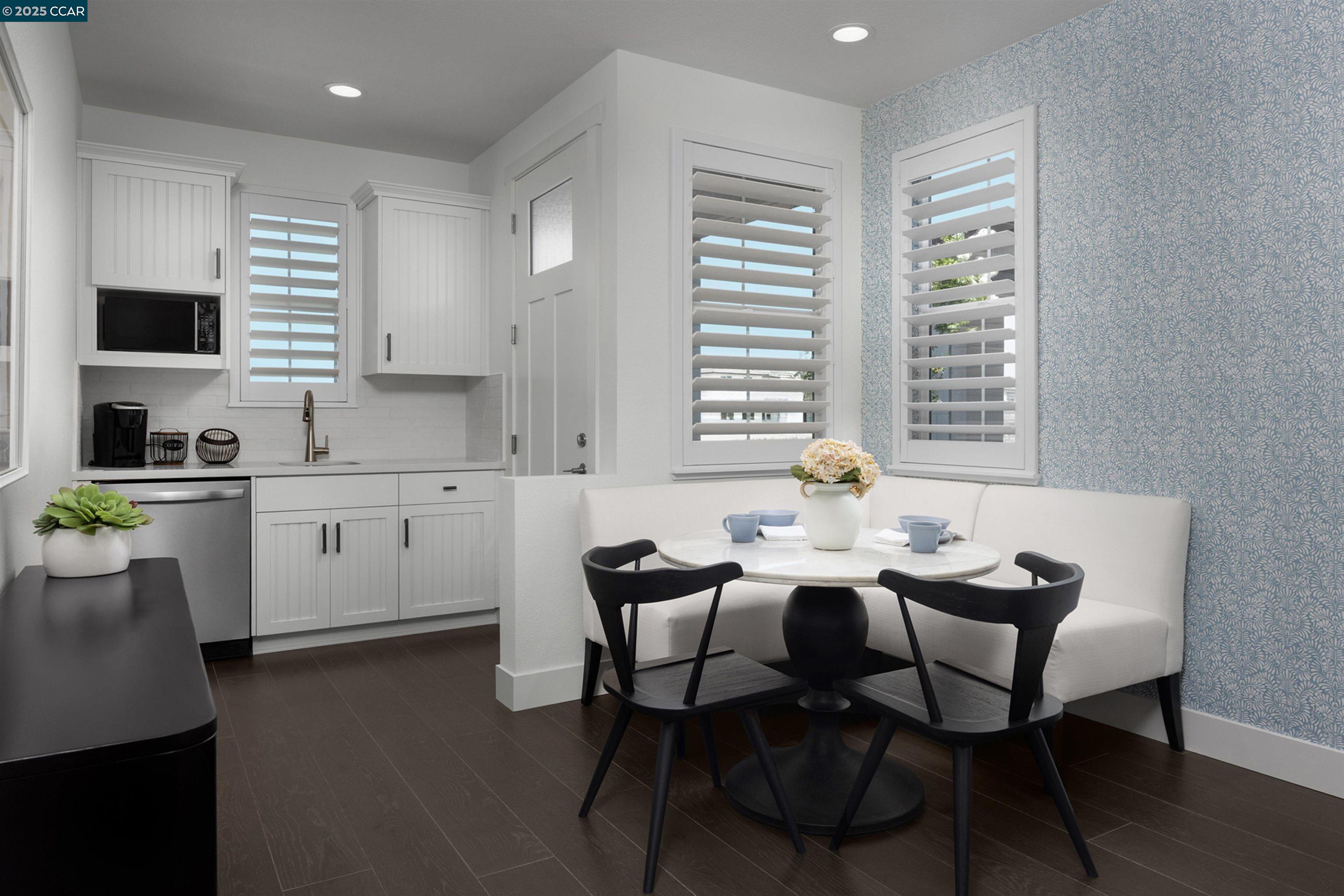 Detail Gallery Image 7 of 18 For 17064 Aldergrove Court, Lathrop,  CA 95330 - 4 Beds | 3/1 Baths