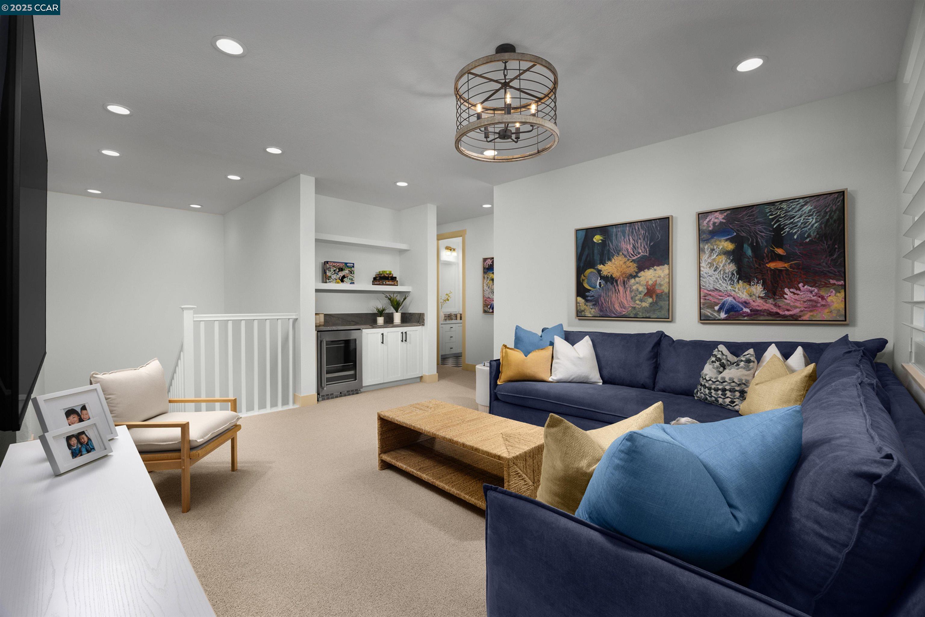 Detail Gallery Image 9 of 18 For 17064 Aldergrove Court, Lathrop,  CA 95330 - 4 Beds | 3/1 Baths