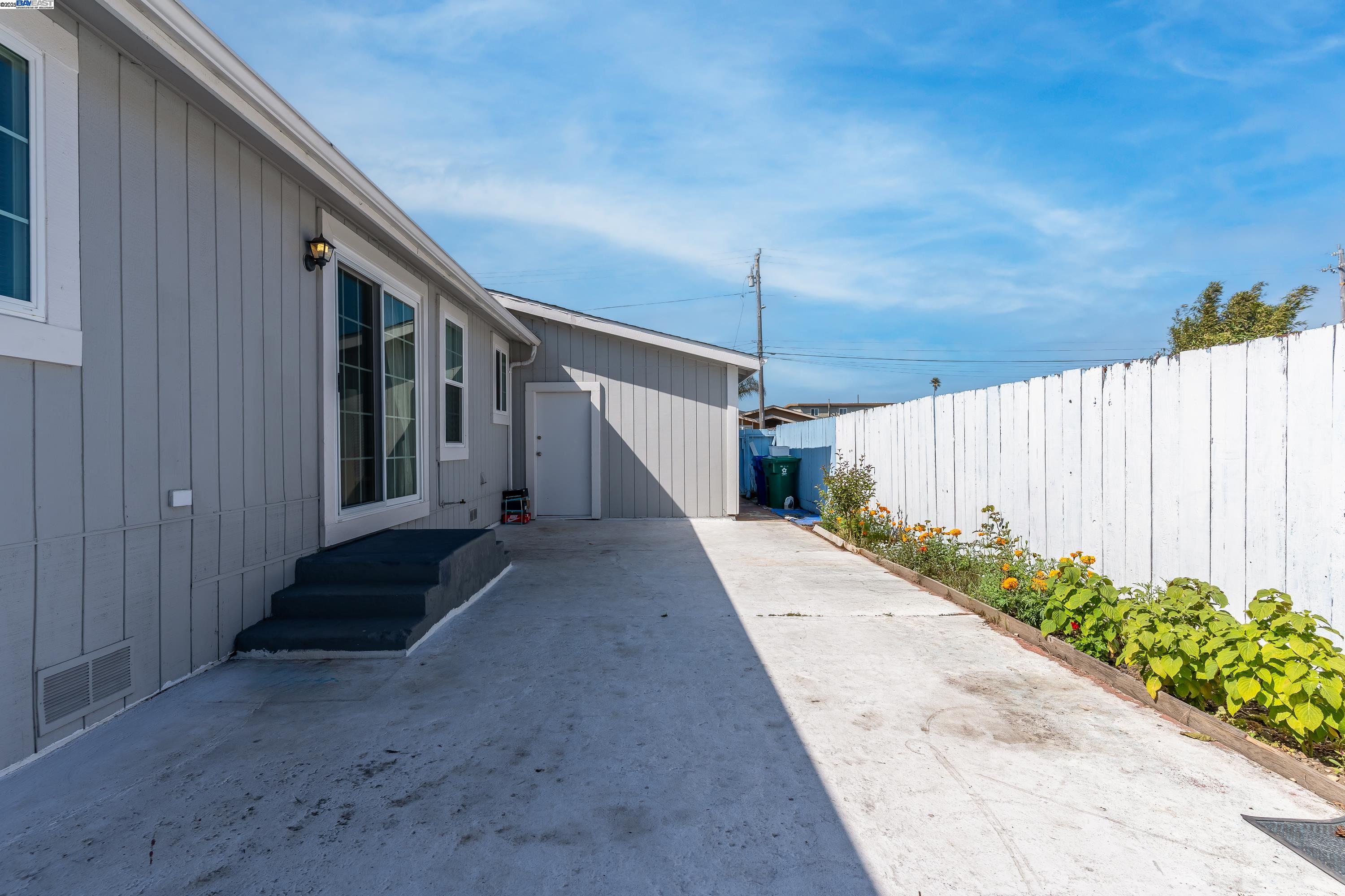 Detail Gallery Image 44 of 59 For 628 S 17th St, Richmond,  CA 94804 - 4 Beds | 2 Baths