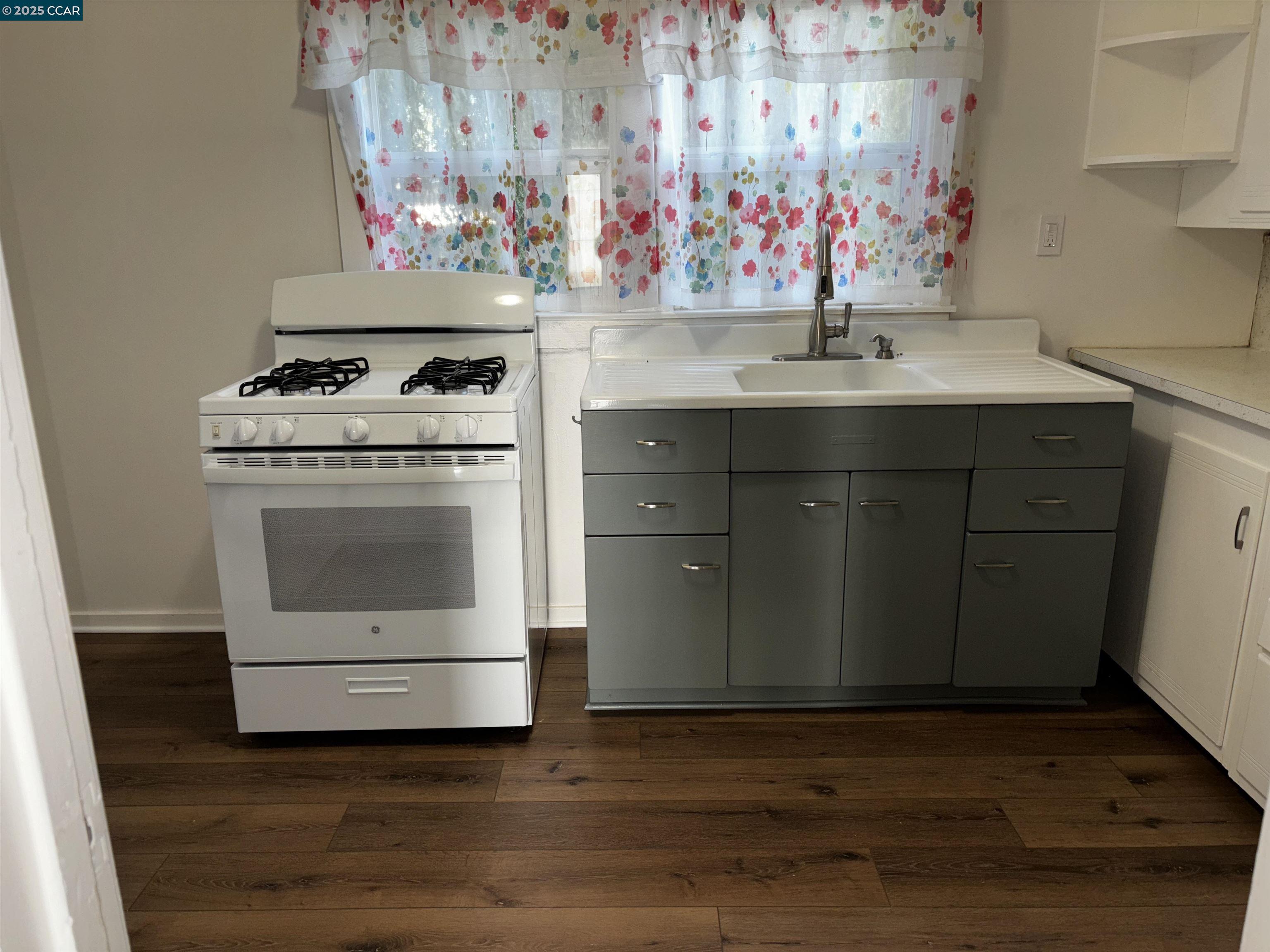 Detail Gallery Image 2 of 12 For 125 Bruning Ave, Rio Vista,  CA 94571-1816 - – Beds | – Baths