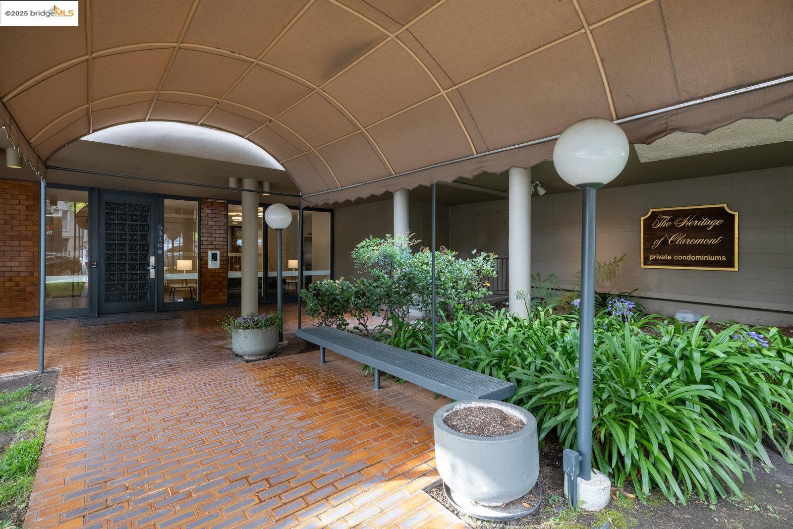 Photo #4: 41113754 Listing 