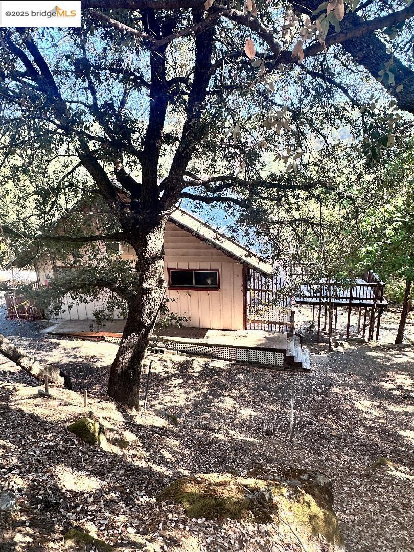 Detail Gallery Image 12 of 17 For 22071 Fallview Ct., Sonora,  CA 95370 - 3 Beds | 2/1 Baths