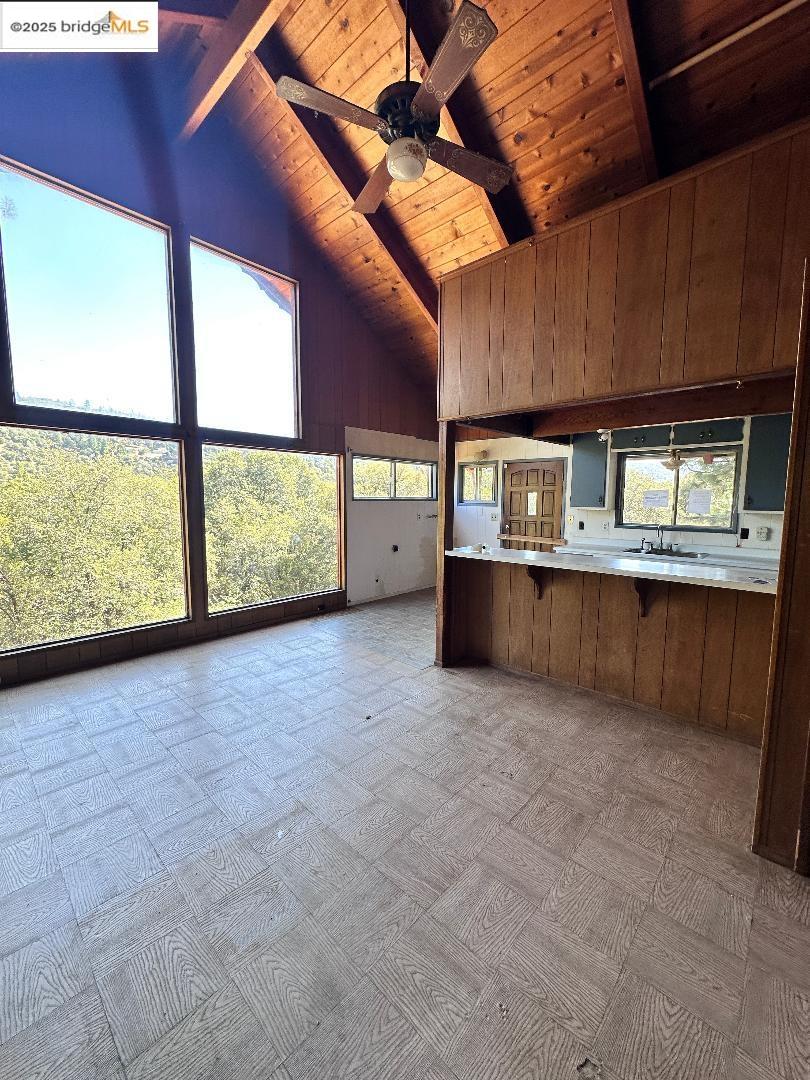 Detail Gallery Image 14 of 17 For 22071 Fallview Ct., Sonora,  CA 95370 - 3 Beds | 2/1 Baths